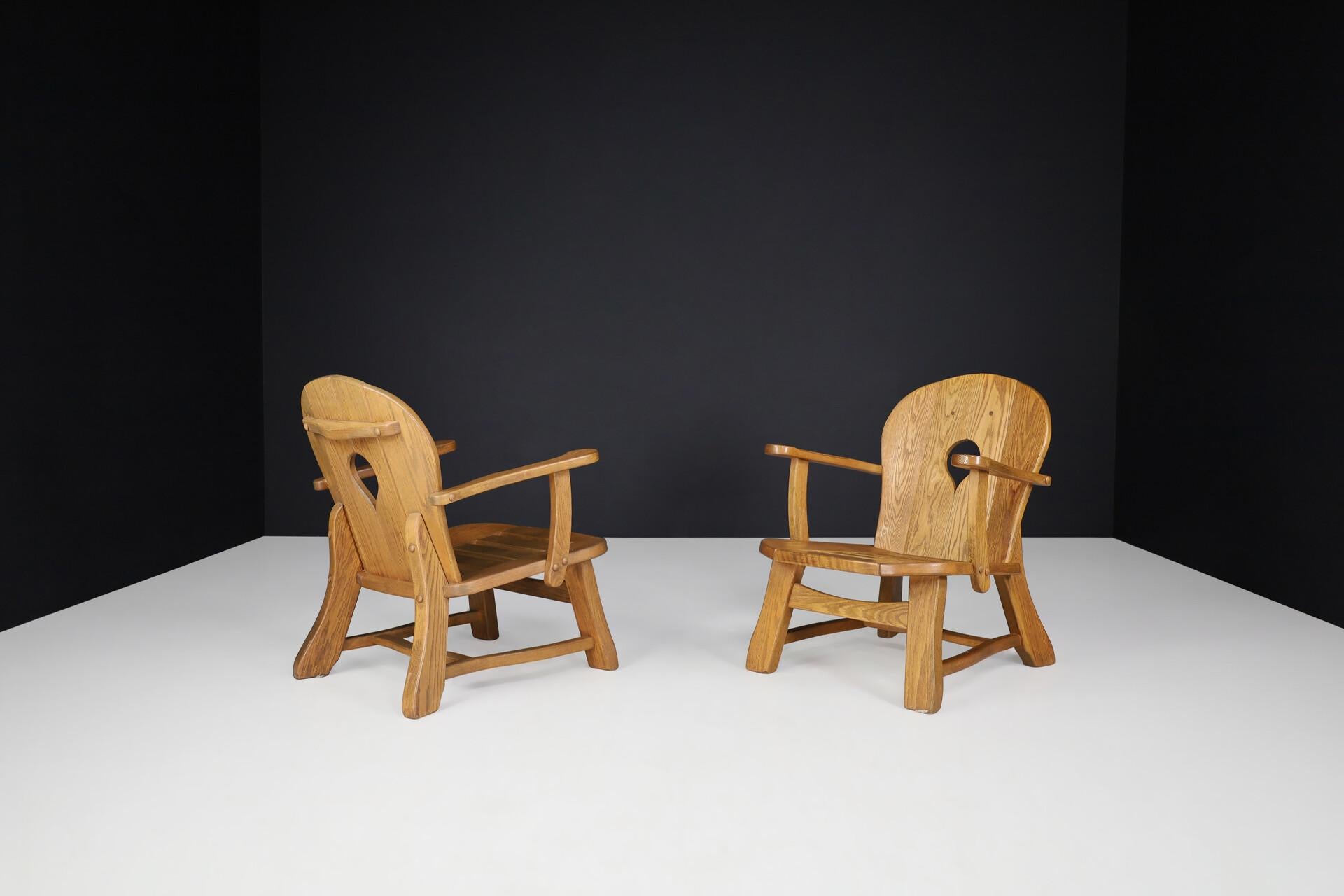 Skulpturales Paar französischer Sessel aus Eiche im Brutalismus, 1960er Jahre im Angebot 2