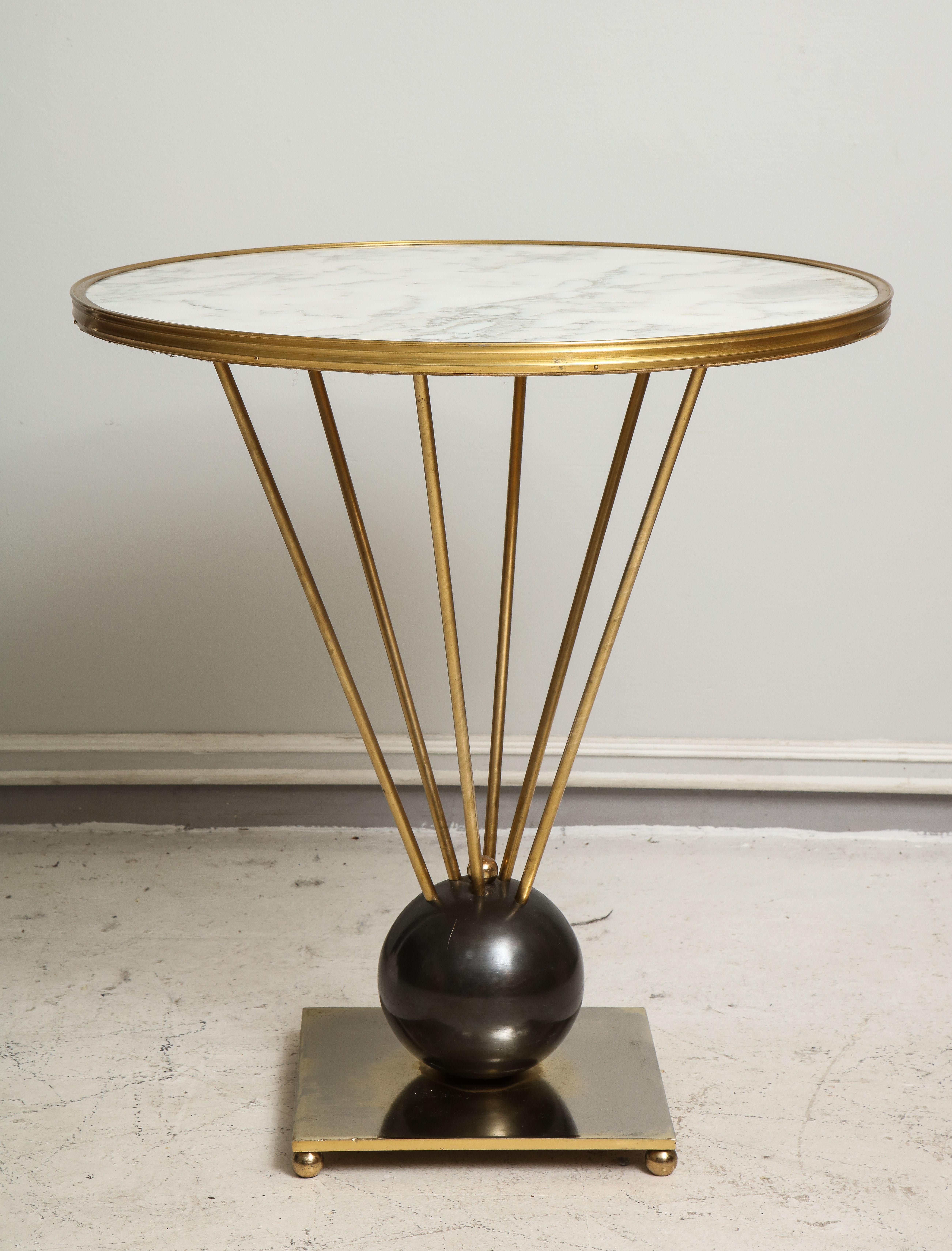 Sculptural Pair of Italian Mid-Century Modern Tables In Good Condition In New York, NY