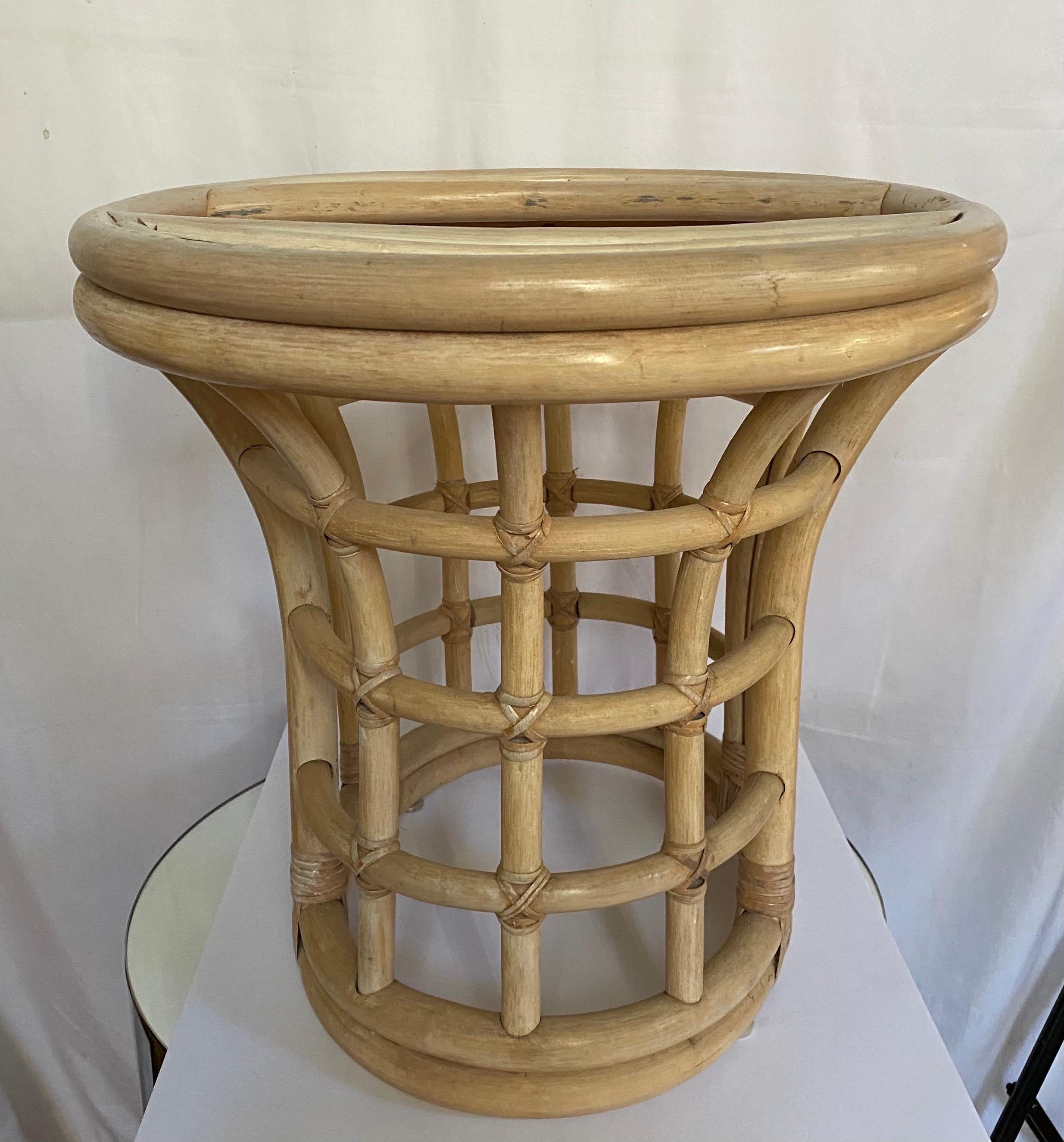 Mid-Century Modern Sculptural Palm Regency Oval Rattan and Glass Side End Table For Sale