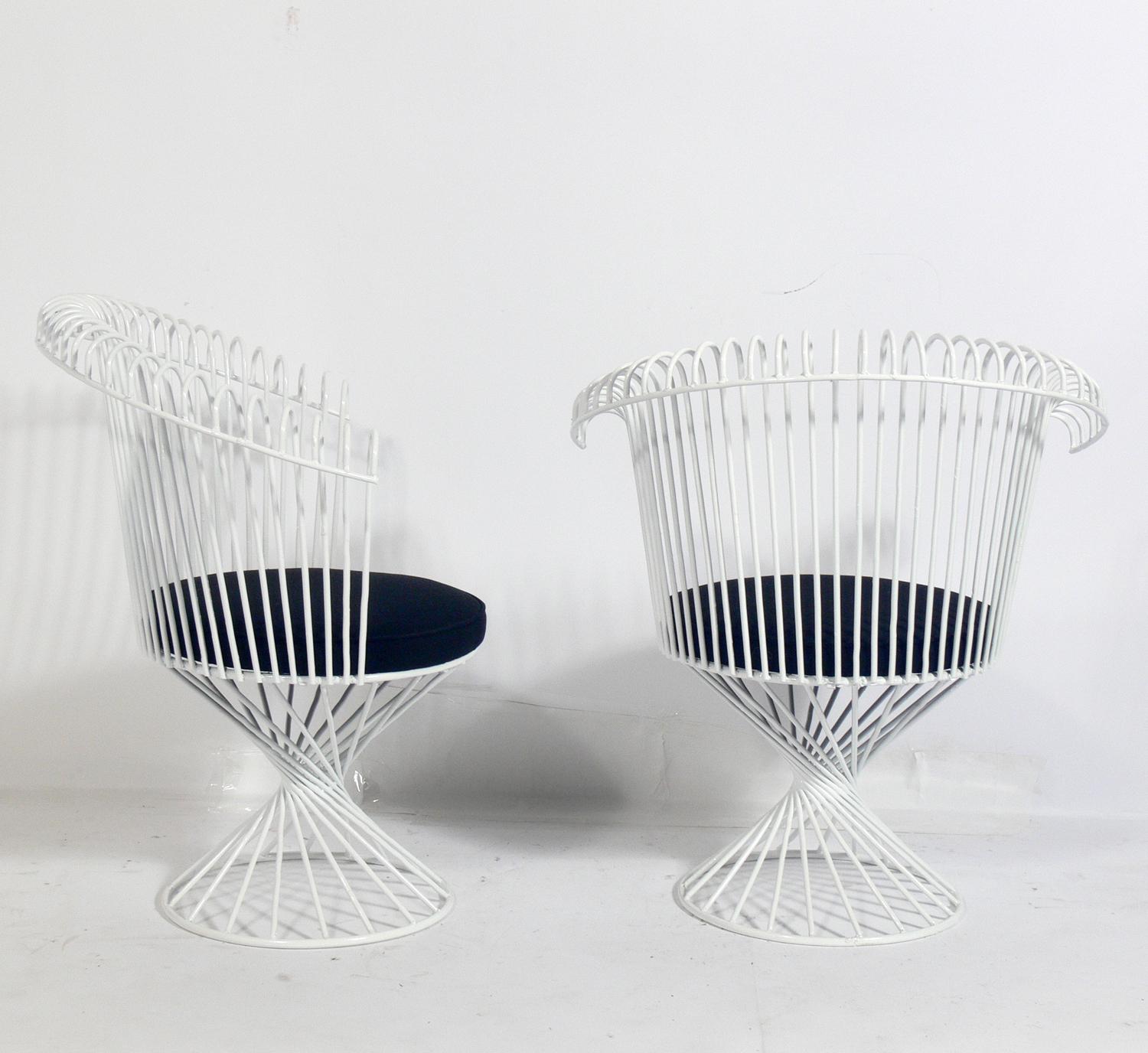 French Sculptural Patio Chairs in the Manner of Mathieu Matégot