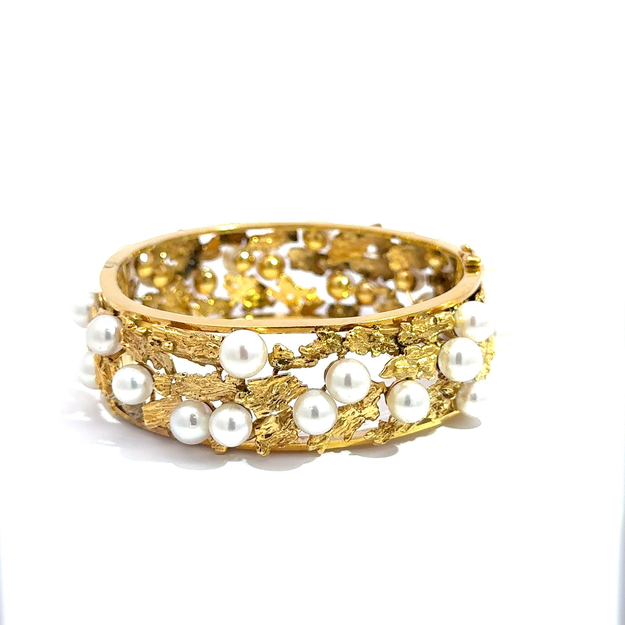 Skulpturaler Perlenarmreif aus 14k Gelbgold - 55g Vintage Eleganz im Zustand „Hervorragend“ im Angebot in Los Angeles, CA