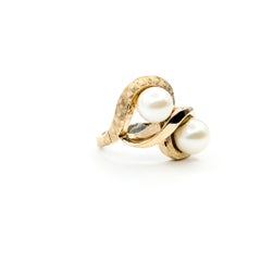 Sculptural Pearl Ring in 14k Yellow Gold