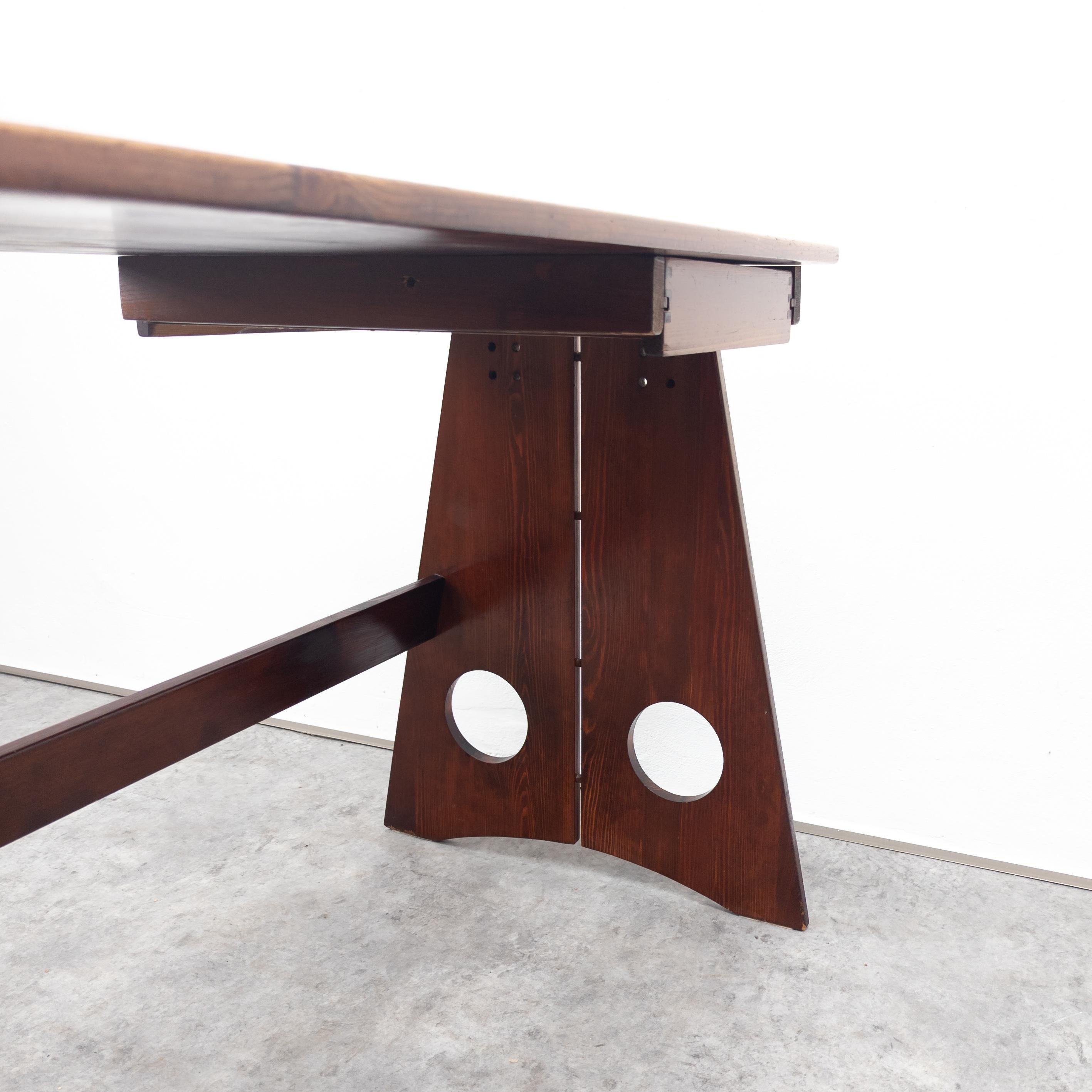 Pine Sculptural pine desk by Gilbert Marklund for Furusnickarn AB 