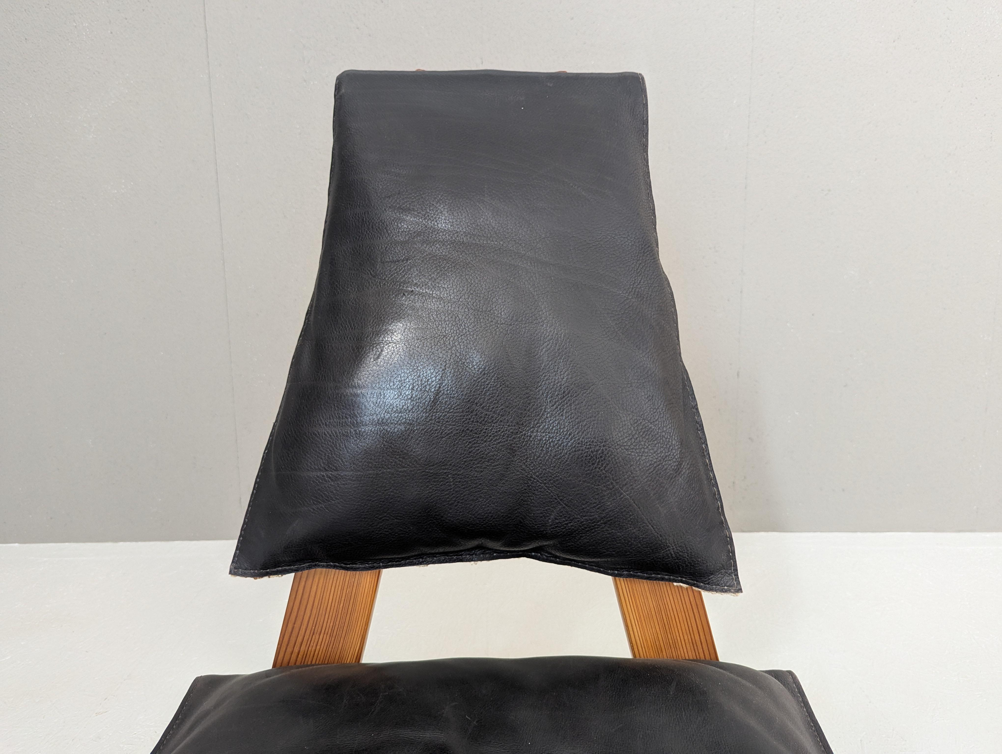 Sedia da salotto scultorea in pino nello stile di Pierre Chapo, Francia, anni '70 in vendita 3