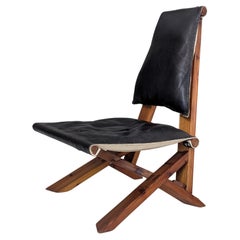 Sedia da salotto scultorea in pino nello stile di Pierre Chapo, Francia, anni '70