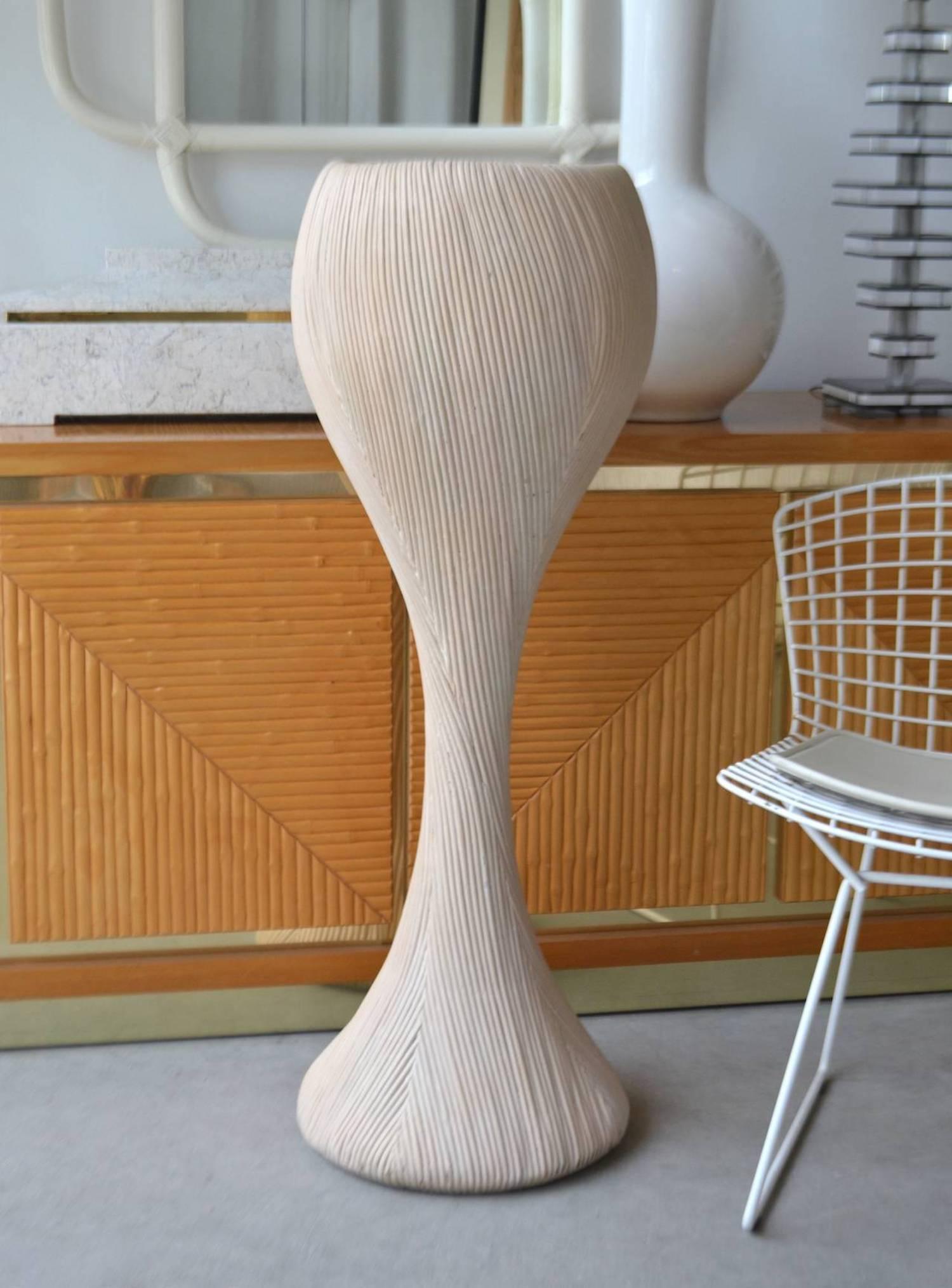 Sculptural Plant Stand In Good Condition For Sale In West Palm Beach, FL