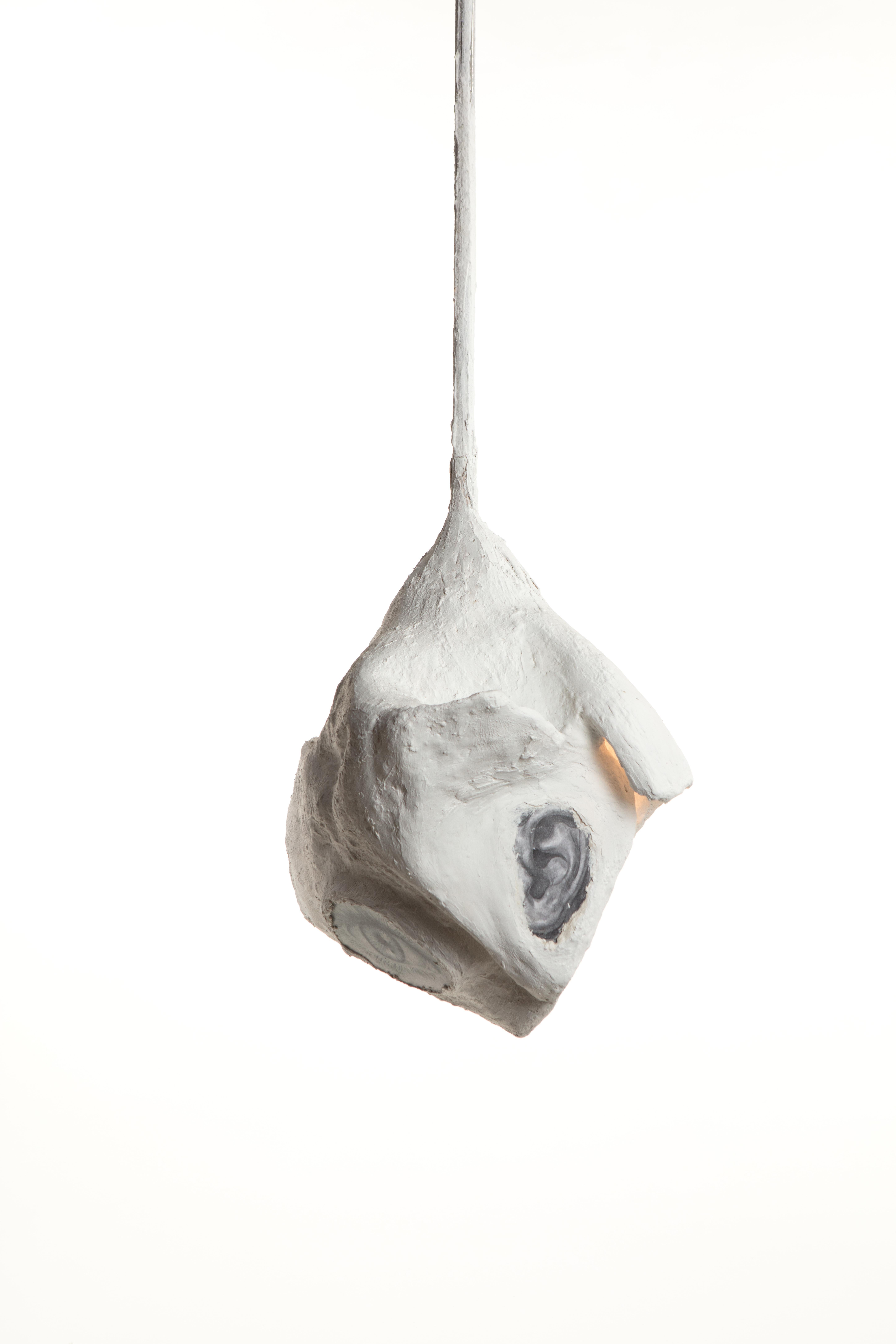 Américain Lustre à suspension sculptural en plâtre blanc, XXIe siècle, de Mattia Biagi en vente
