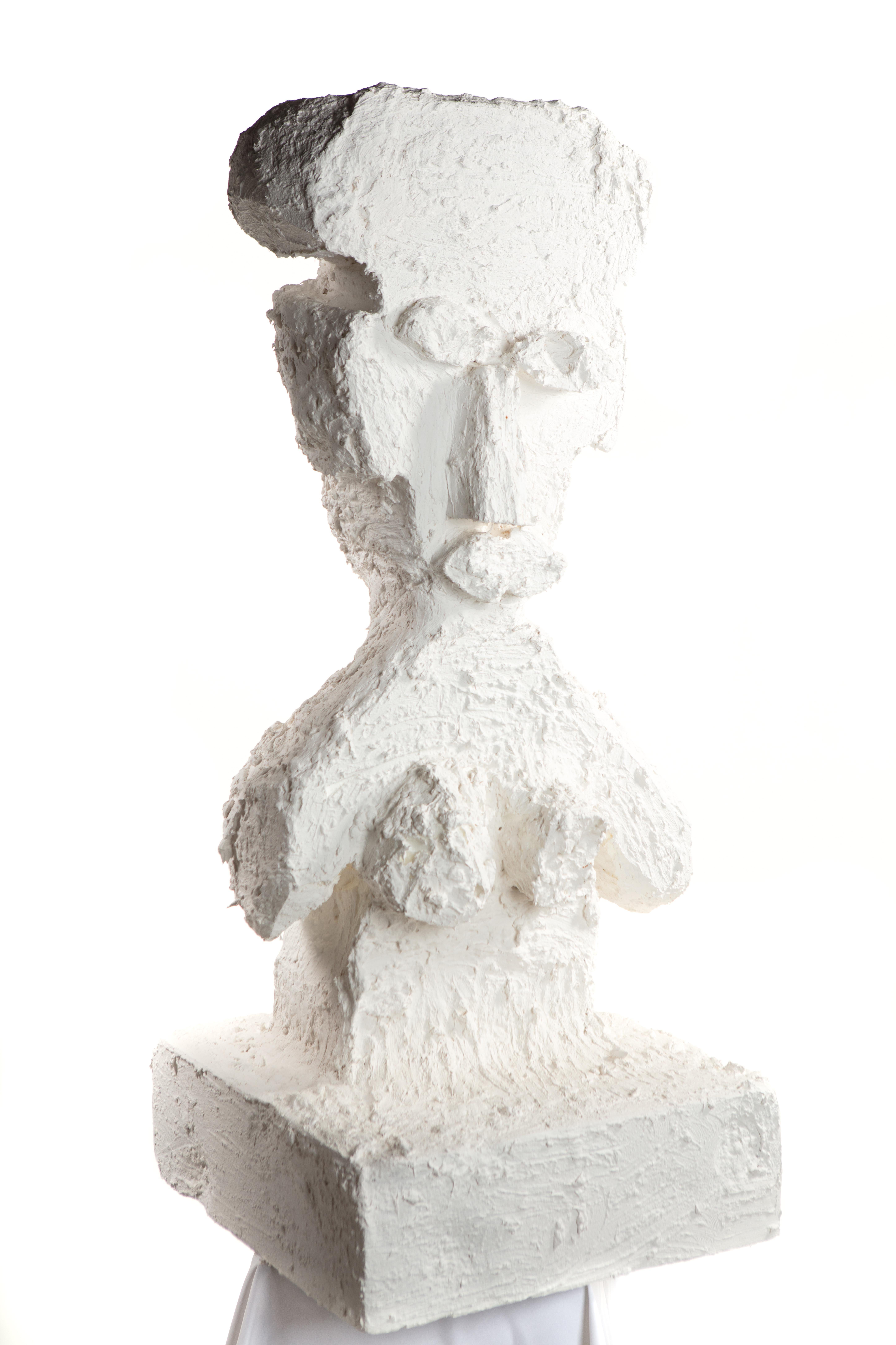 Américain Figure sculpturale en plâtre blanc, 21e siècle par Mattia Biagi en vente