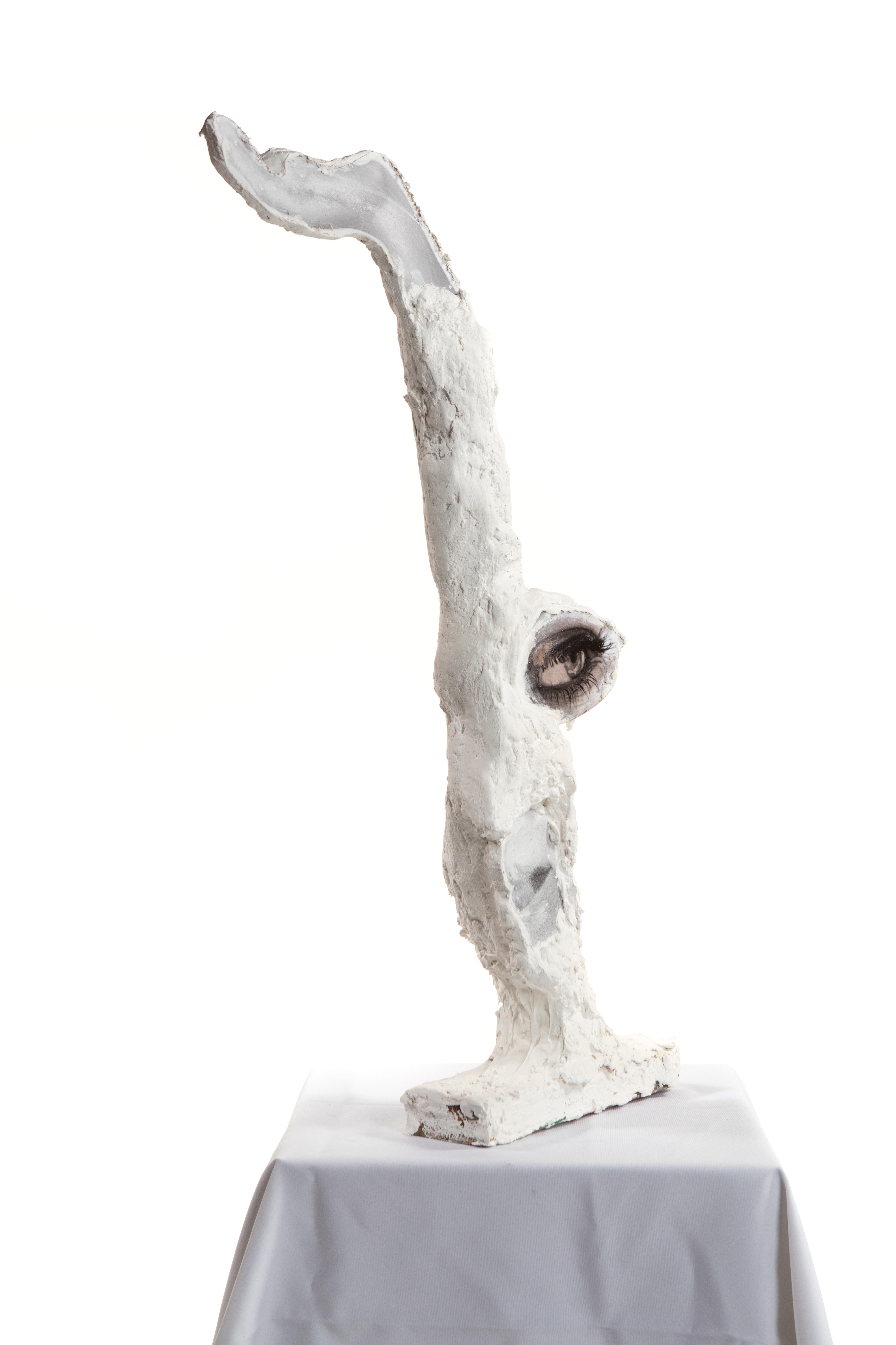 White Plaster Sculpture Figure, 21st Century by Mattia Biagi In New Condition For Sale In Culver City, CA