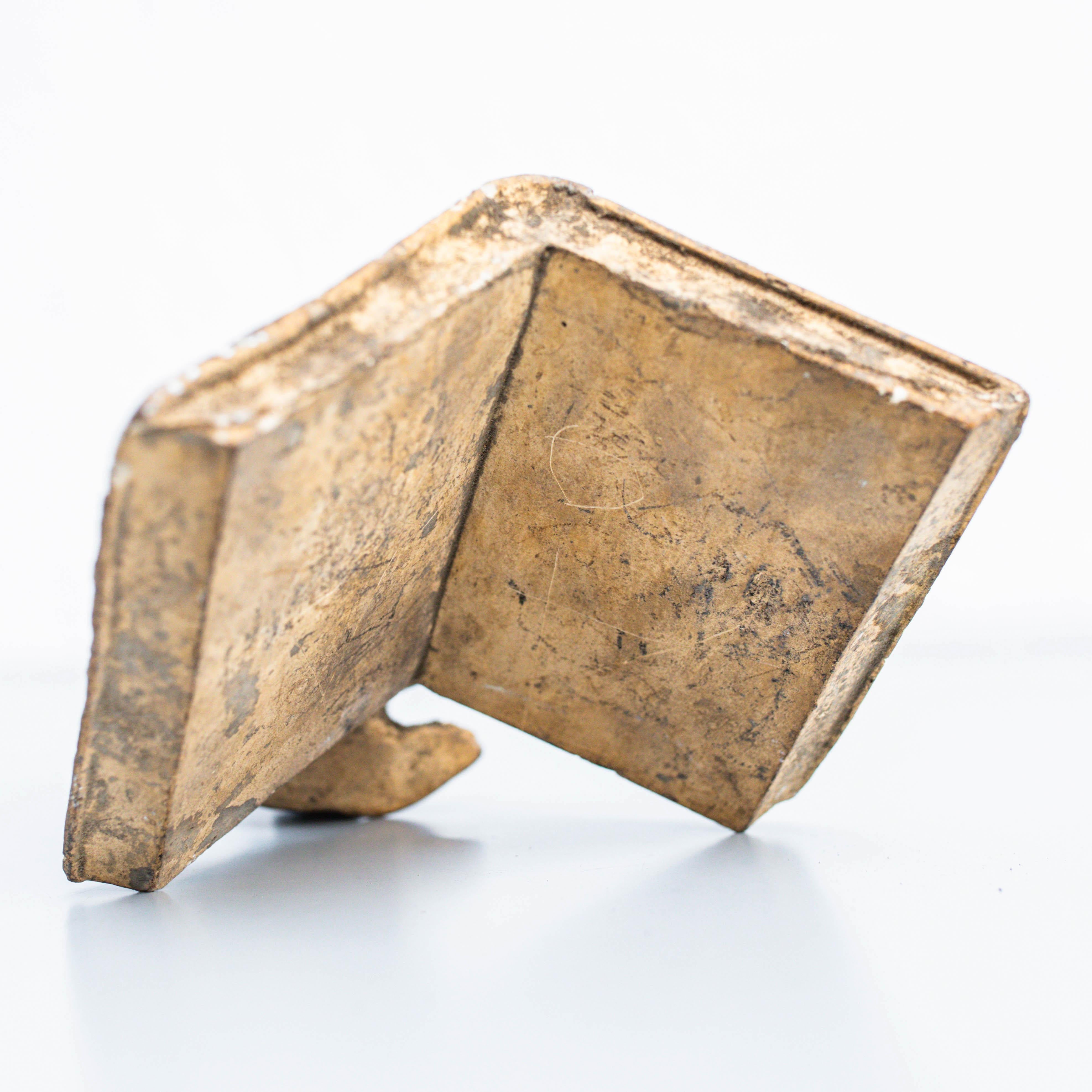 Mano scultorea in gesso che regge un libro, intrigante opera d'arte, circa 1960 in vendita 7