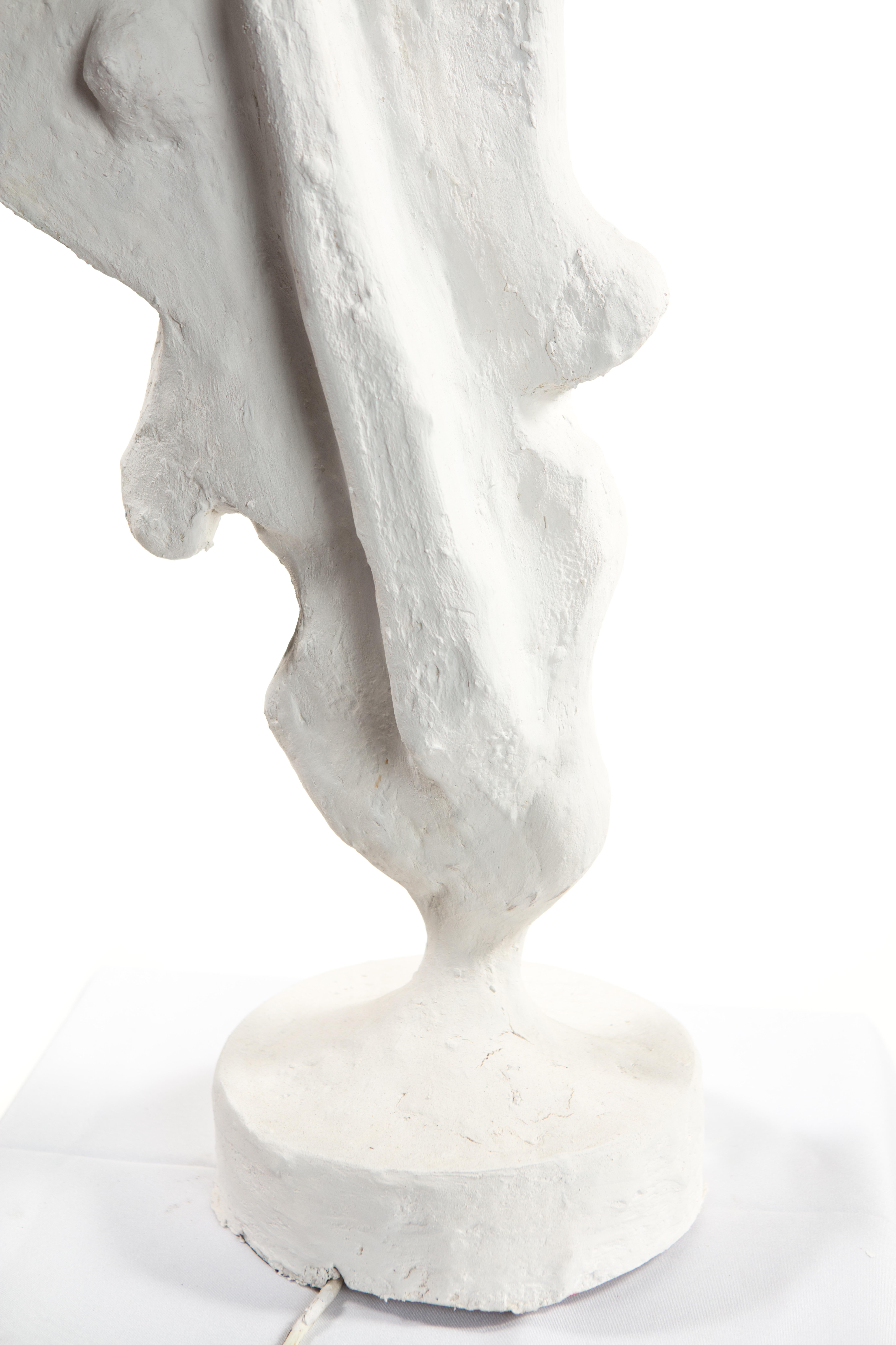 White Plaster Sculptural Table Lamp, 21st Century by Mattia Biagi For Sale 9