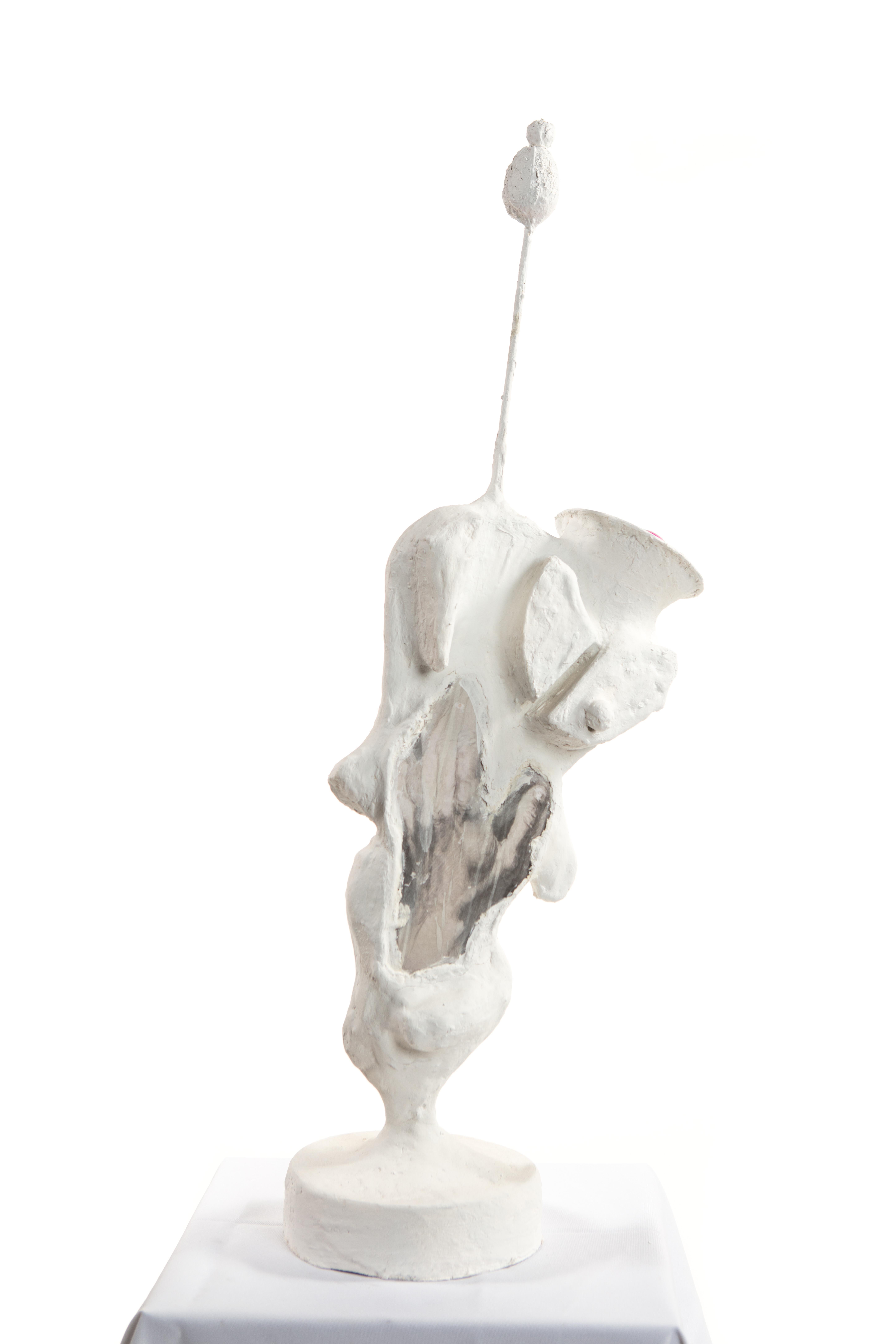 Fatto a mano Lampada da tavolo scultorea in gesso bianco, 21° secolo di Mattia Biagi in vendita