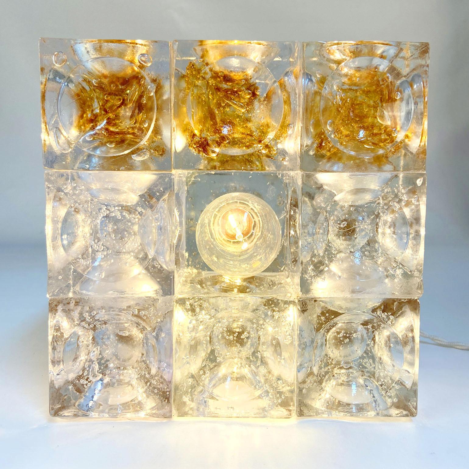 Mid-Century Modern Sculptural Poliarte Table Lamp in Glass Cubes Designed by Albano Poli For Sale