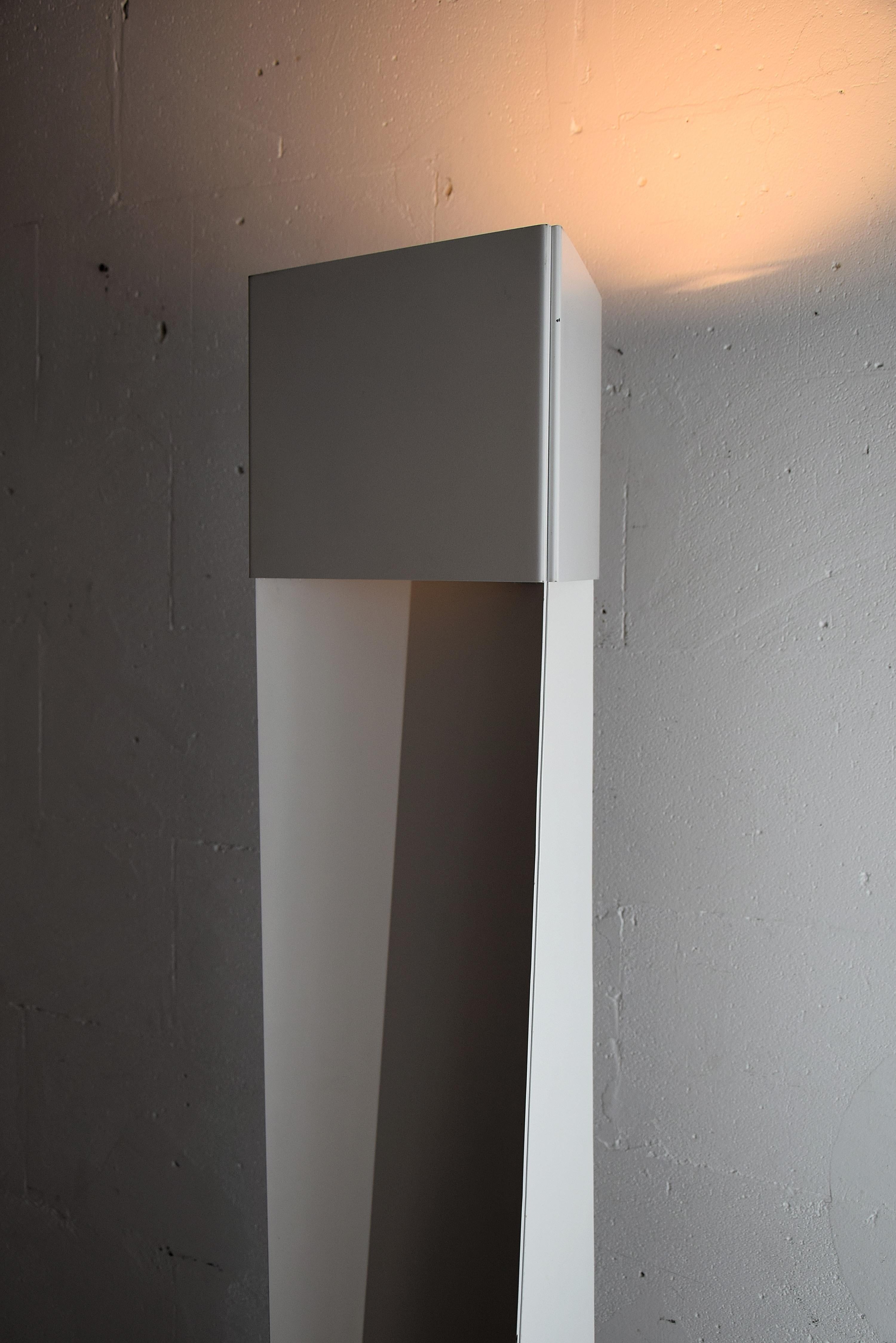 Postmodern sculptured painted folded metal floor lamp slack 1 by Mart Van Schijndel for Martech, 1979. This beauty is in great condition but his some minor spots as can be seen in the images. The lamp will be shipped overseas in a custom made wooden