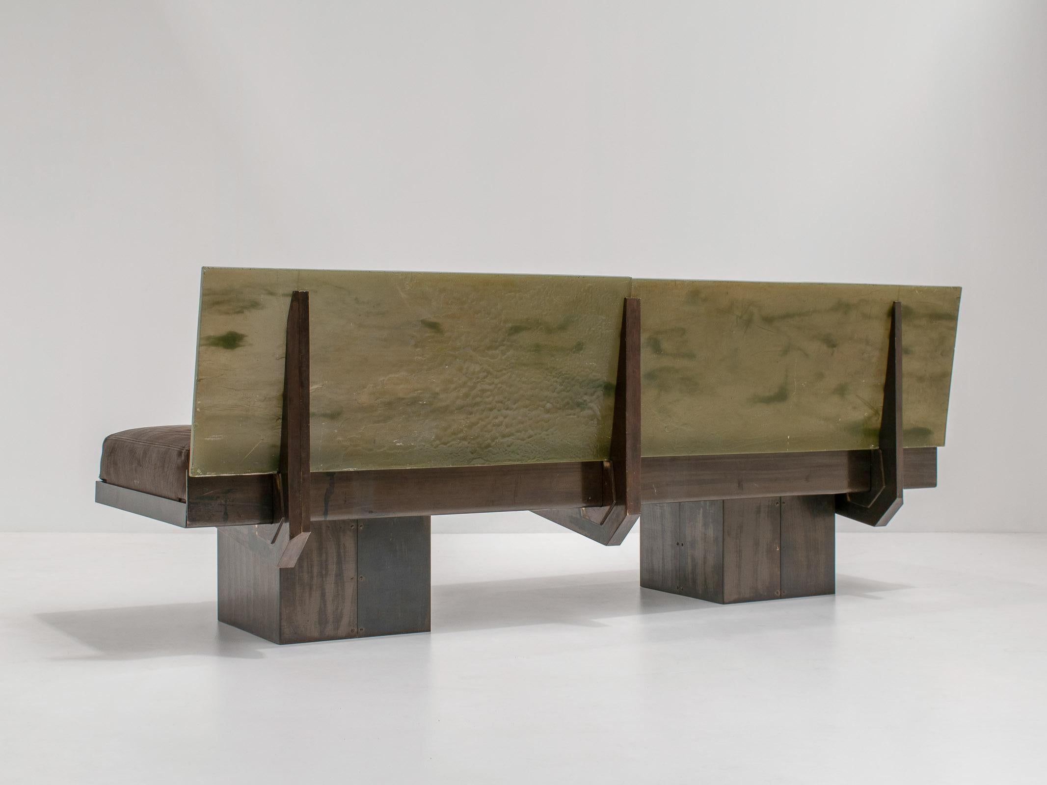 Skulpturales postmodernes Sofa aus Stahl, Frankreich 1980er Jahre (Postmoderne) im Angebot