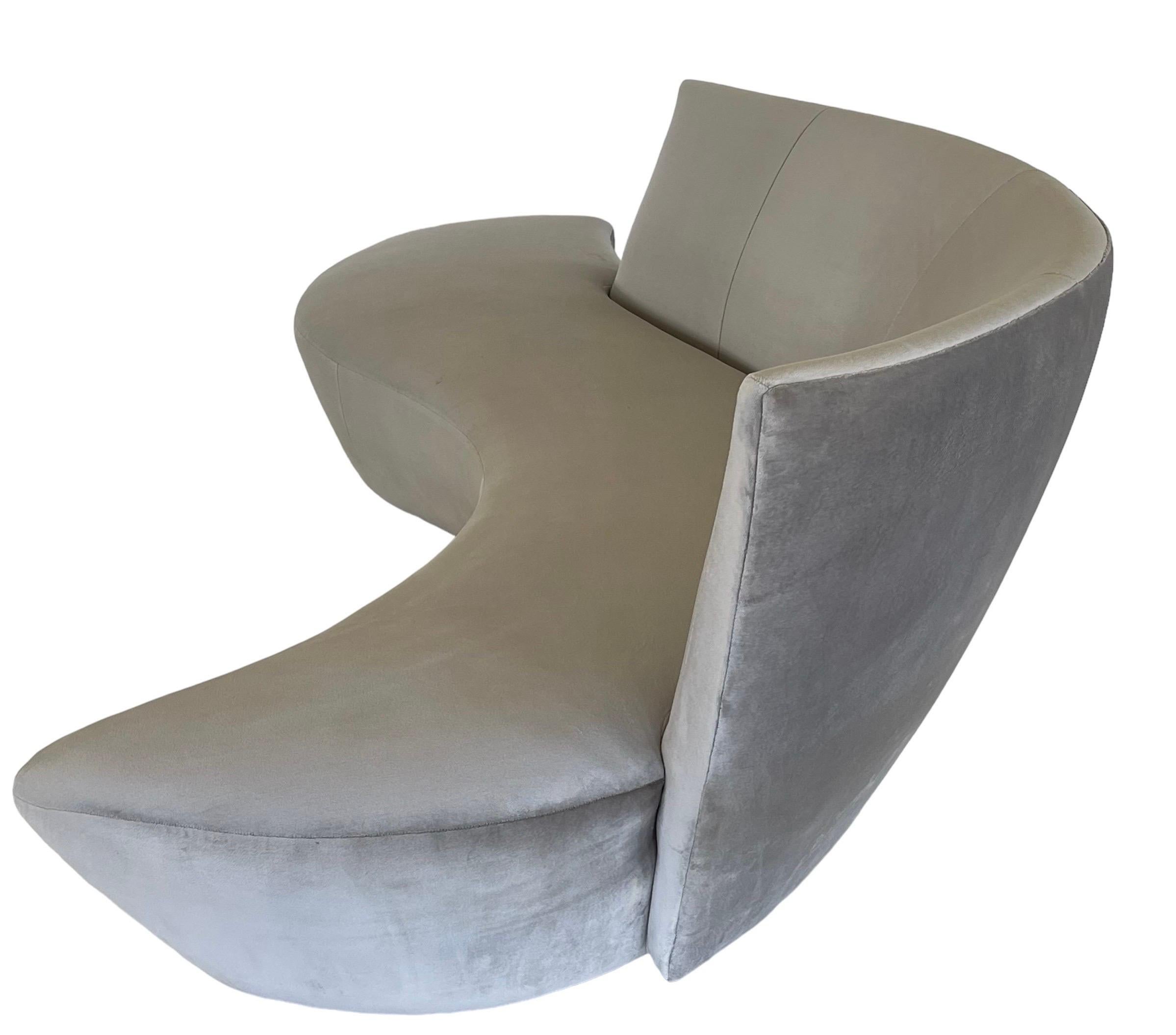 Sofá escultural postmoderno Vladimir Kagan Bilbao, EE.UU., década de 1990 Estadounidense en venta