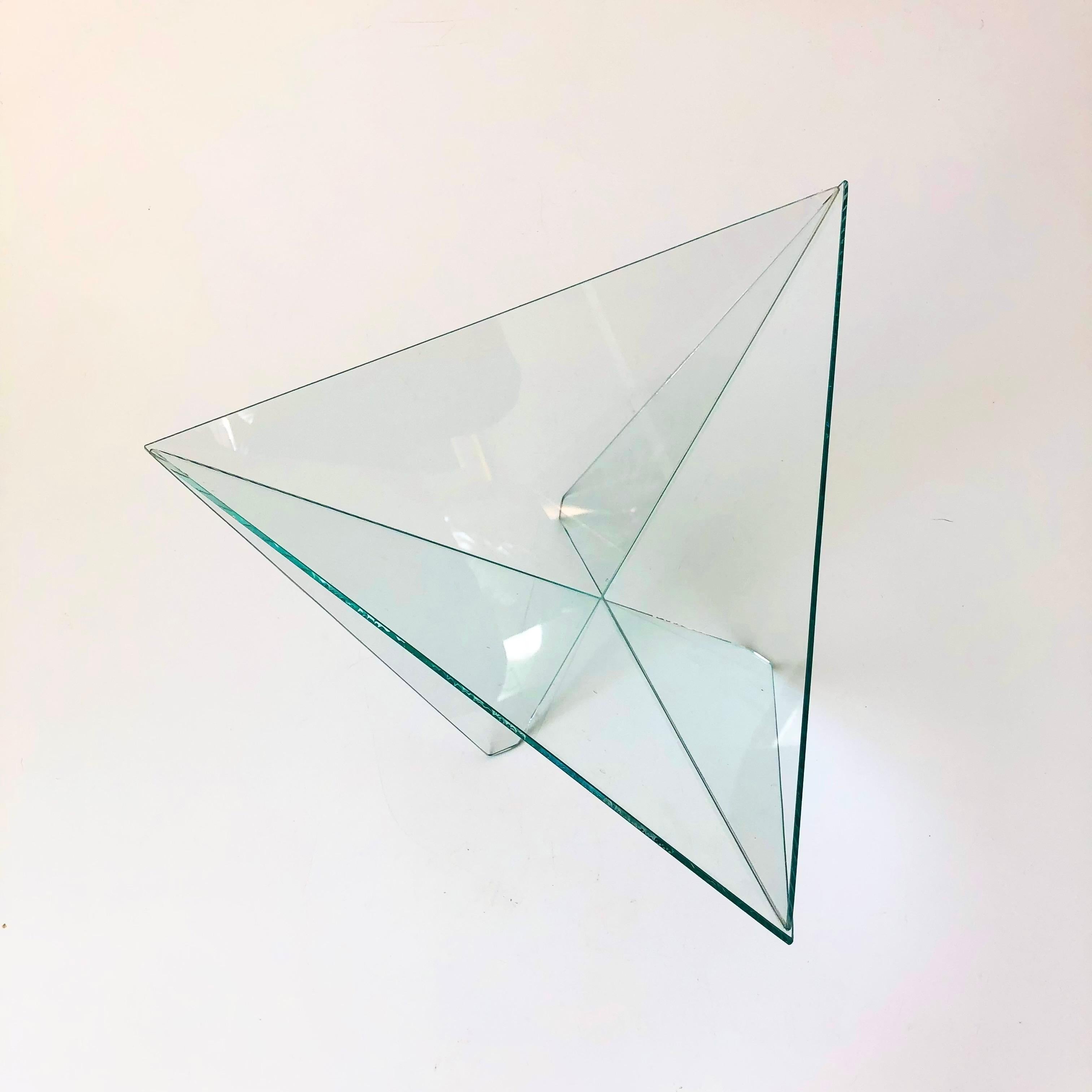 Bol en verre postmoderne sculptural par Side Three Studio 1988 Bon état - En vente à Vallejo, CA