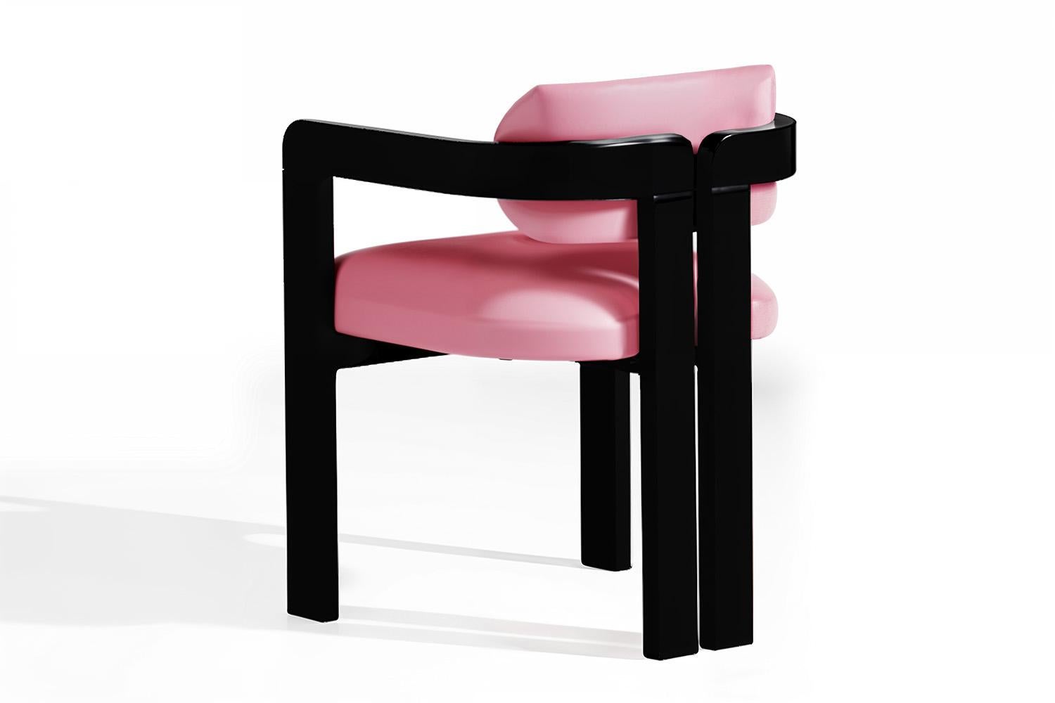 Escultural Silla de Comedor Postmoderna Vértigo de Terciopelo Rosa y Patas Negras Posmoderno en venta