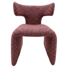 Skulpturaler postmoderner Esszimmerstuhl „Euforia“ aus violettem Chenille