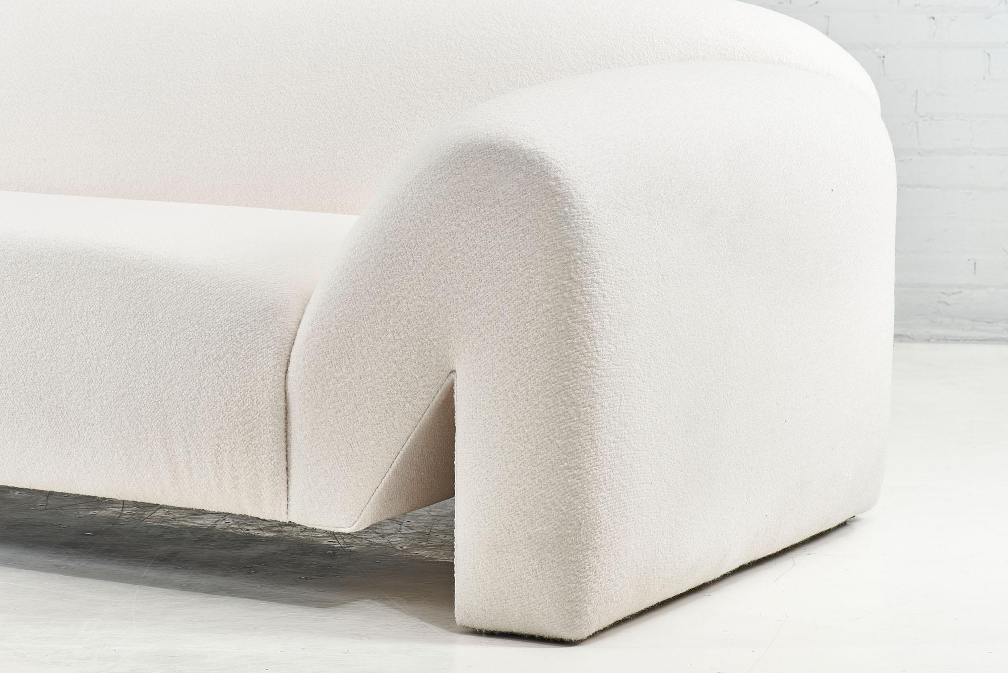 Sculptural Postmodern Sofa in White Boucle, 1980 2