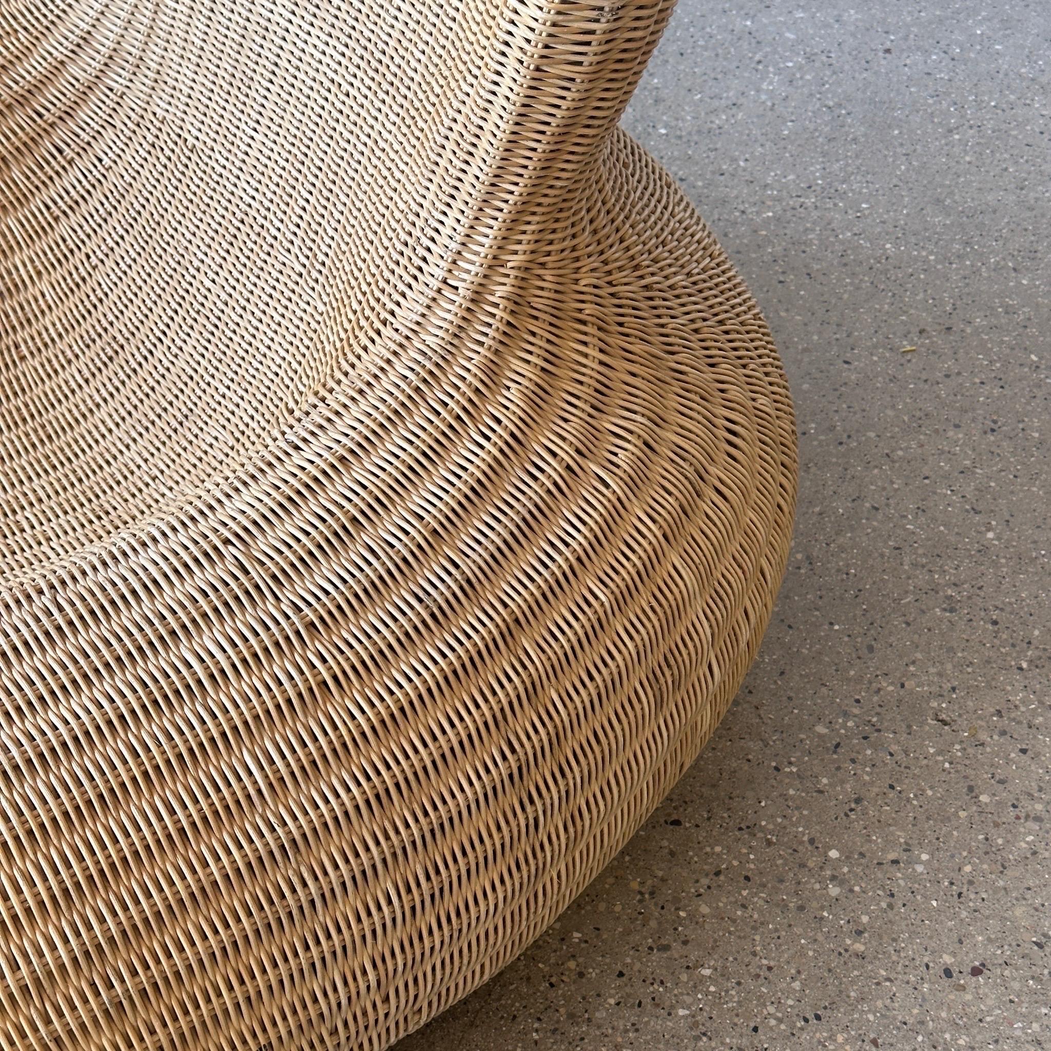 Suédois Chaise sculpturale en rotin de Carl Ojerstam pour Ikea