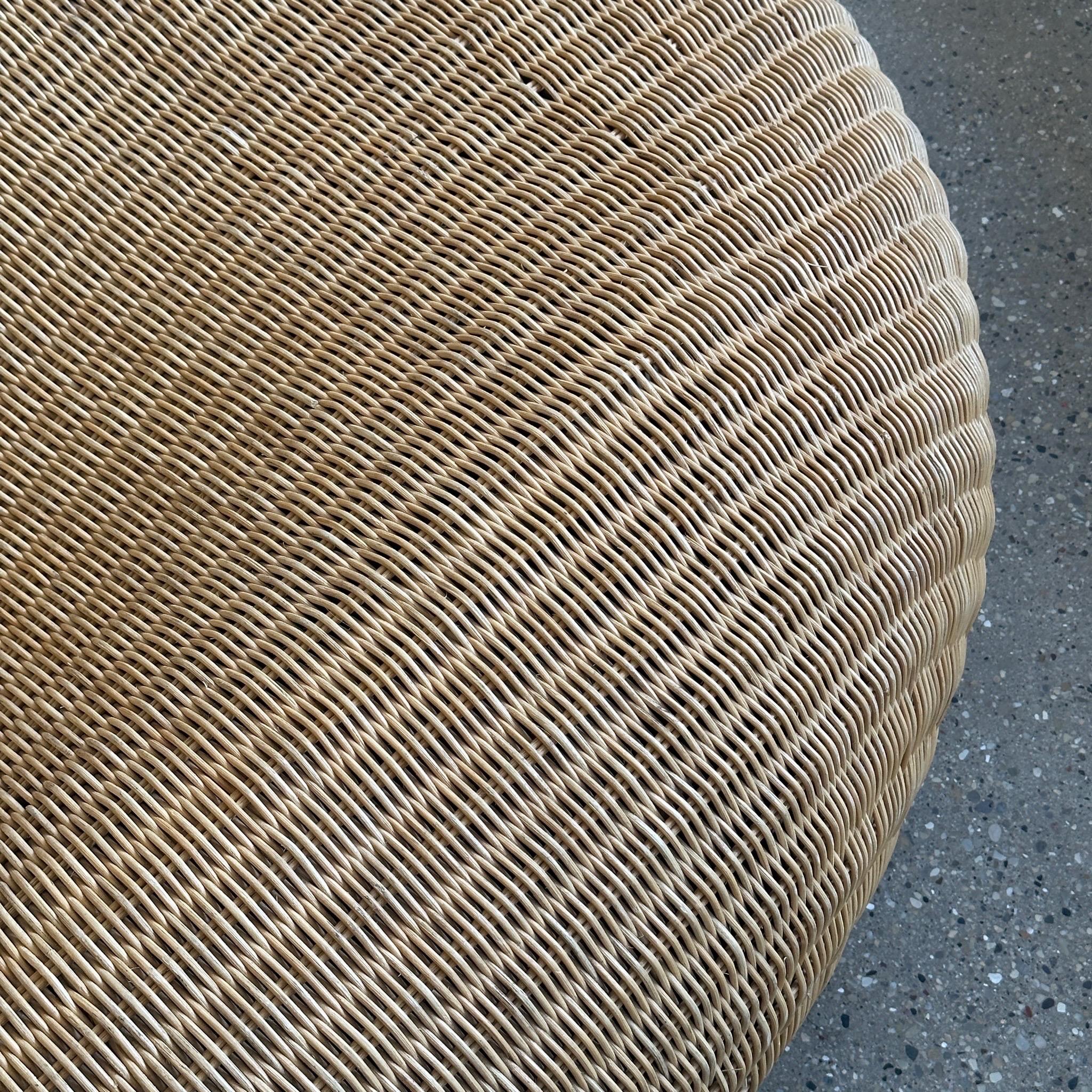 Chaise sculpturale en rotin de Carl Ojerstam pour Ikea 2