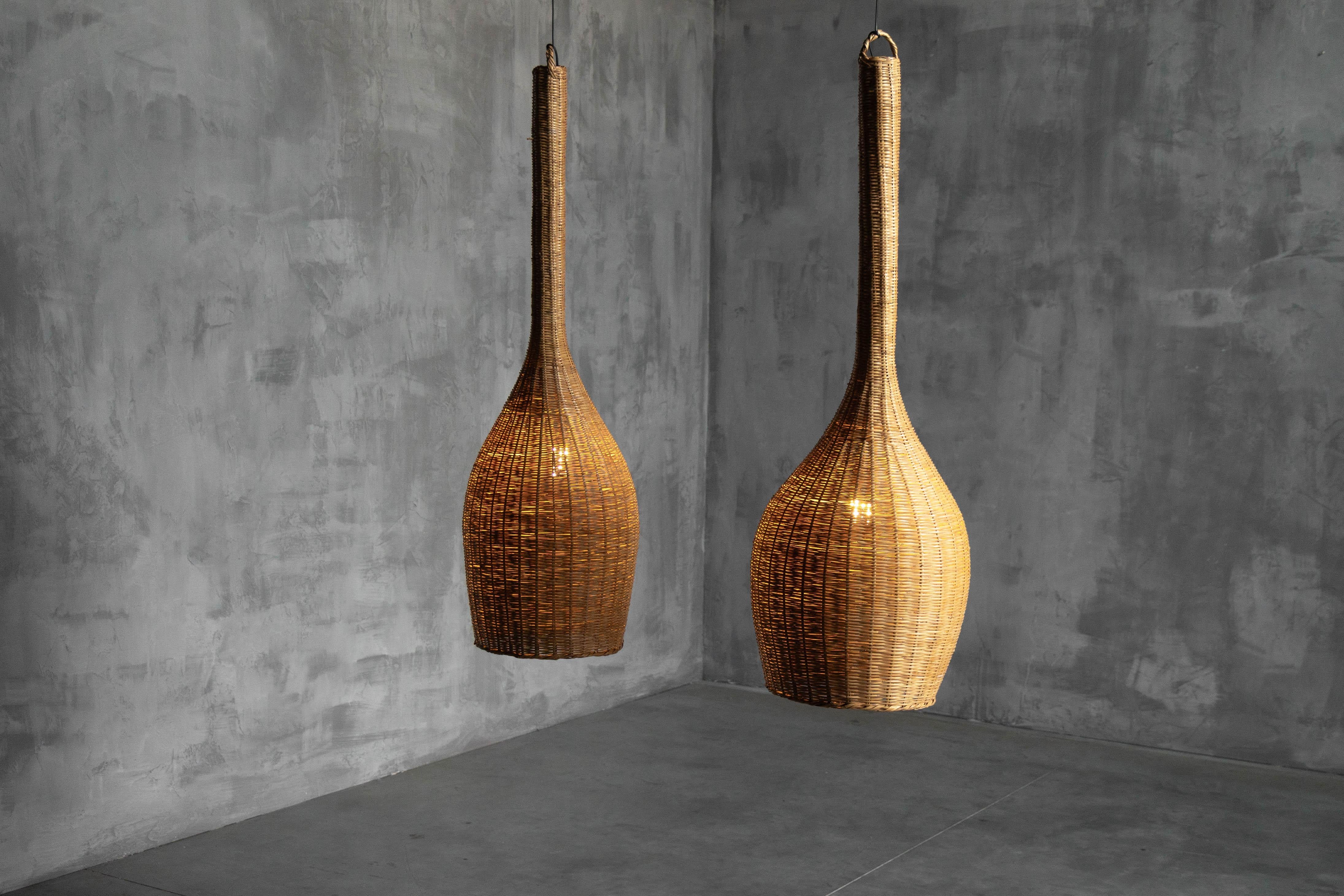 Skulpturale Rattan-Pendelleuchten, Frankreich, 1960er Jahre (Französisch) im Angebot