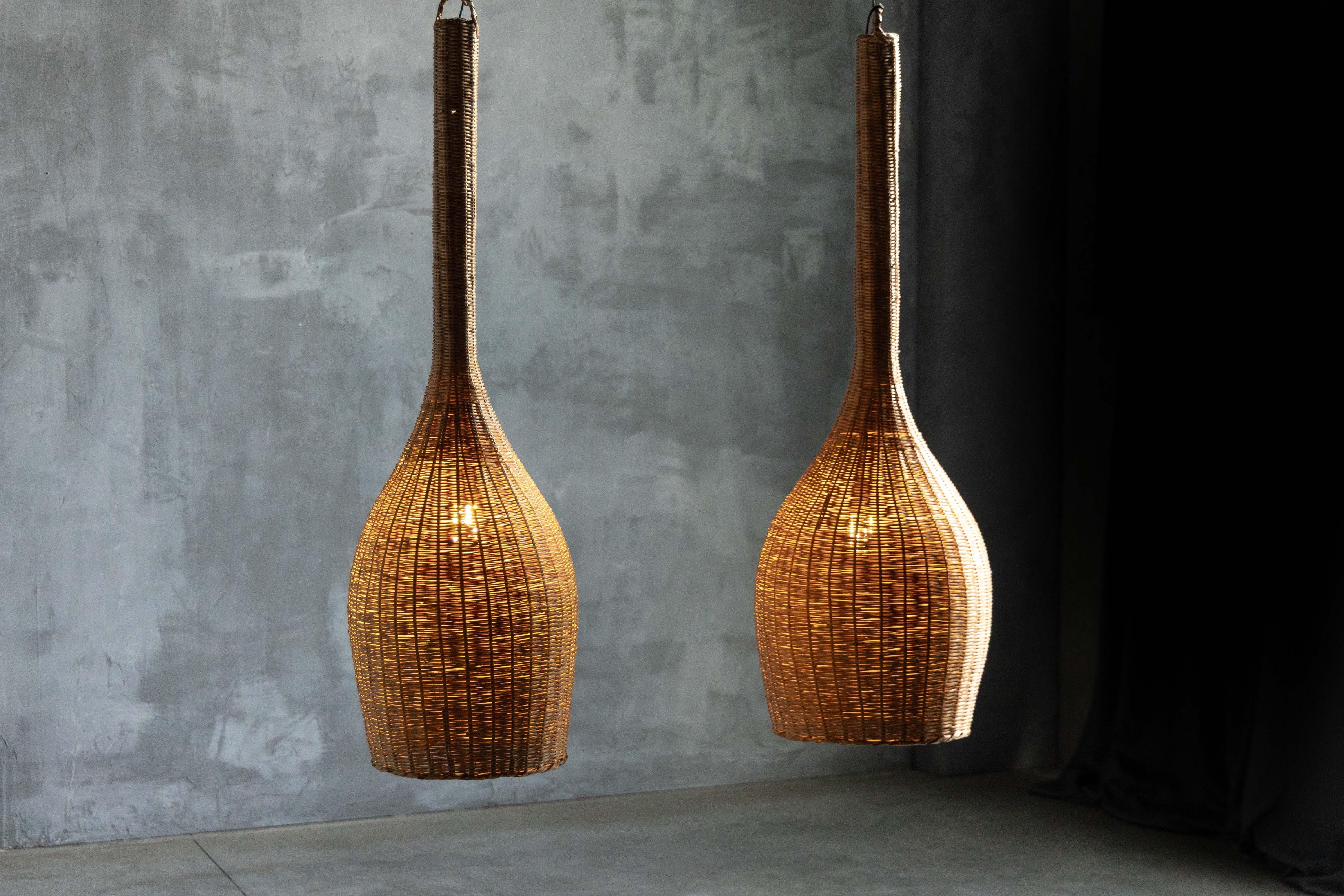 Skulpturale Rattan-Pendelleuchten, Frankreich, 1960er Jahre im Zustand „Hervorragend“ im Angebot in Antwerp, BE