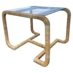 Table d'appoint sculpturale en rotin et verre, style « Mid-Century Modern », Palm Beach Regency