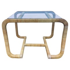 Table d'appoint sculpturale en rotin et verre, style « Mid-Century Modern », Palm Beach Regency