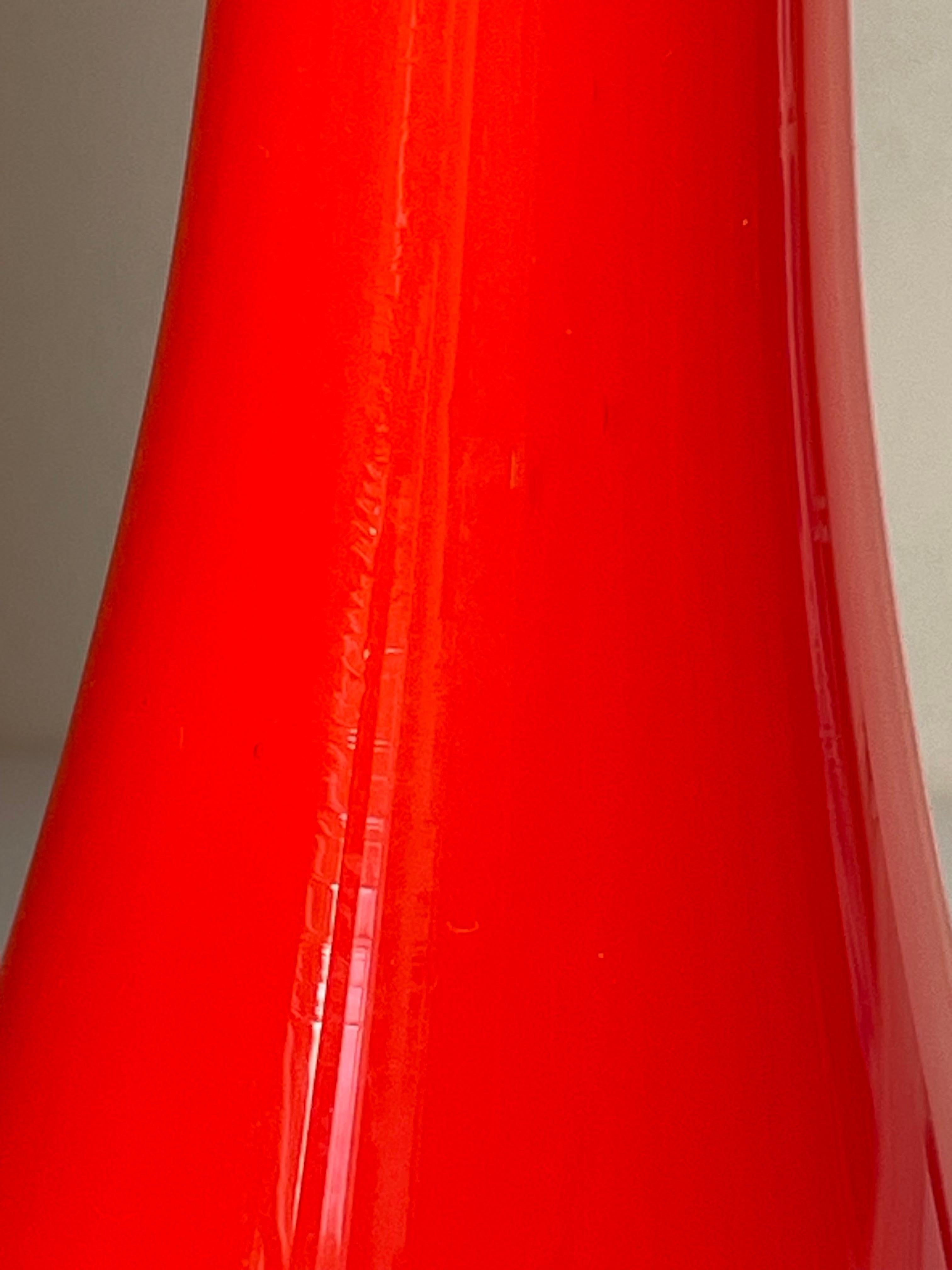 Vase en verre Pop Art rouge avec globe, Holmegaard 1968, Danemark en vente 6