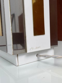 Lámpara de mesa escultórica en relieve del escultor 'PH Jean' 1970 Latón Inox Lucite Firmada