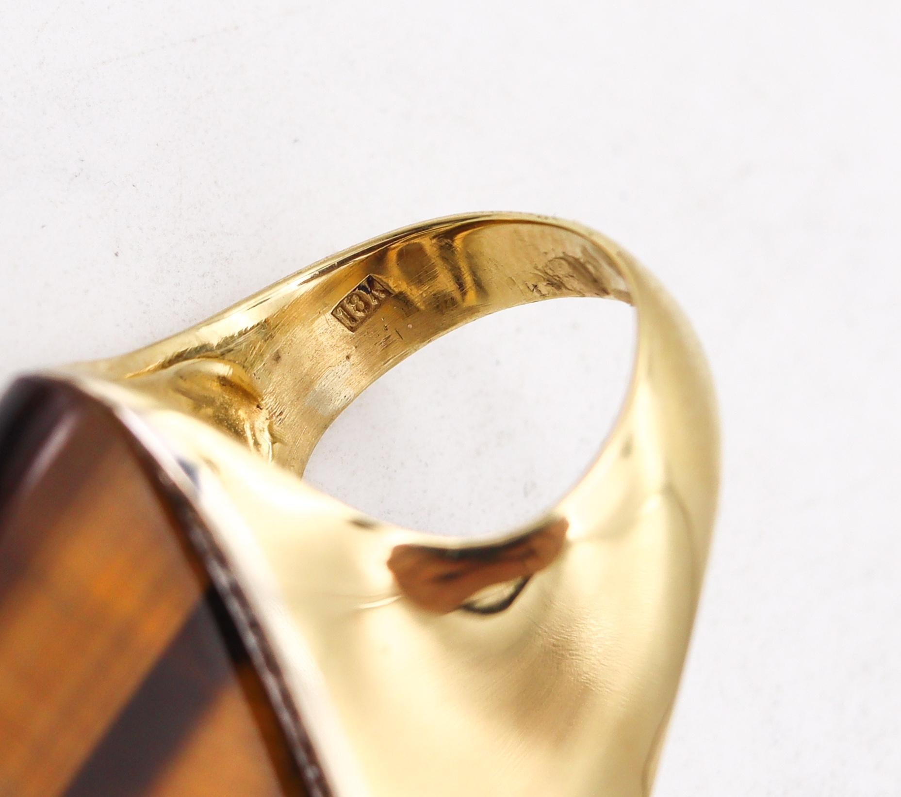 Sculptural Retro 1970 Cocktail Ring 18kt Gold with Diamonds and Tiger Eye Quartz 2