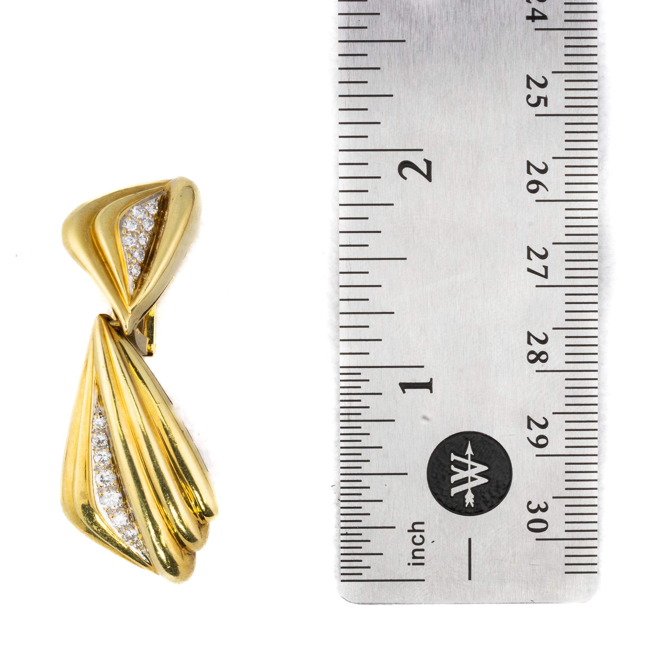 Sculptural Retro Diamond Fan Drop Earrings In Excellent Condition For Sale In New York, NY