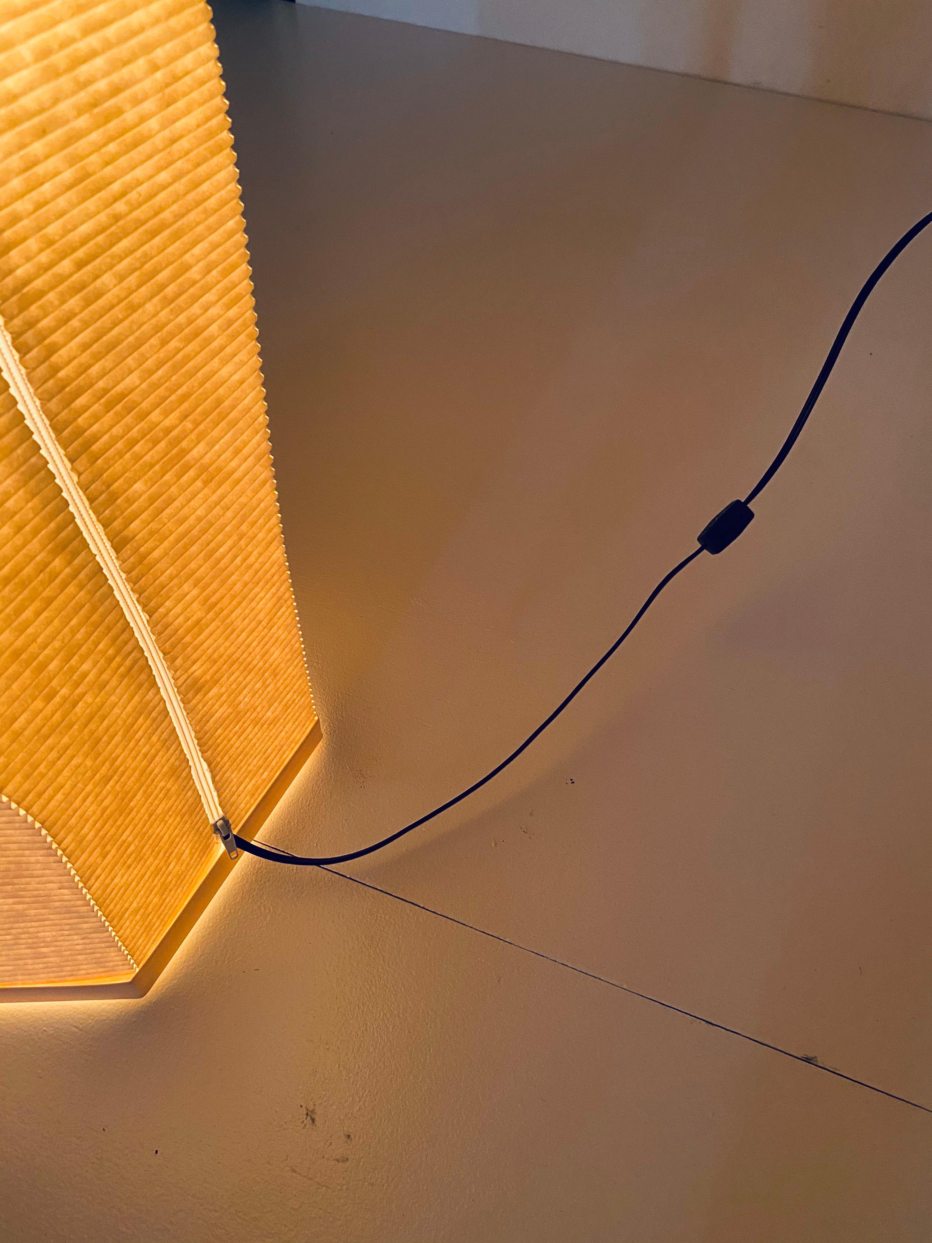 Sculptural Roland Simmons Corrugated Dimensional Parchment Floor Lamp In Fair Condition In Miami, FL