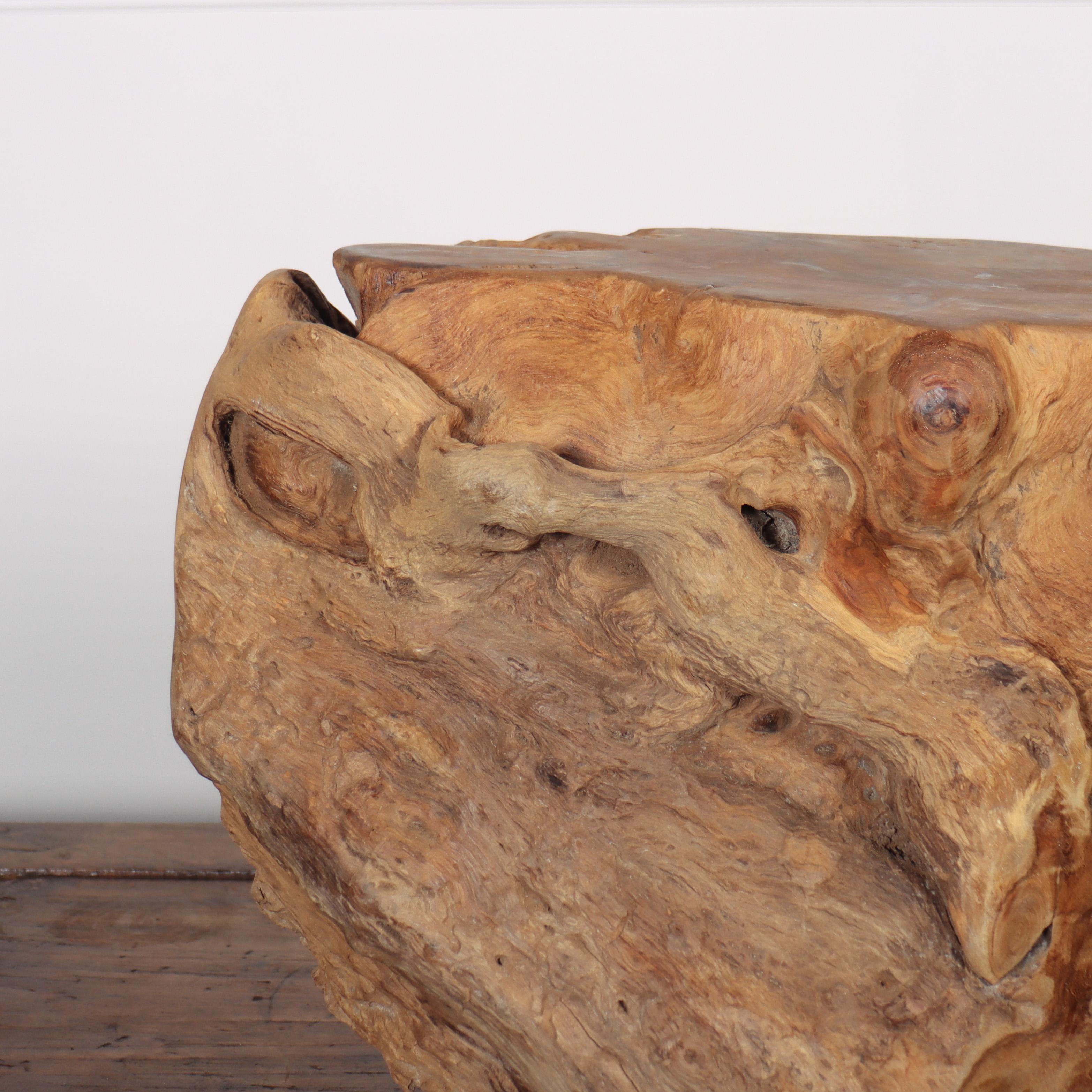 Sculptural rustic root side table.

Ref: B.

Reference: 8145

Dimensions
22 inches (56 cms) Wide
17 inches (43 cms) Deep
19 inches (48 cms) High
