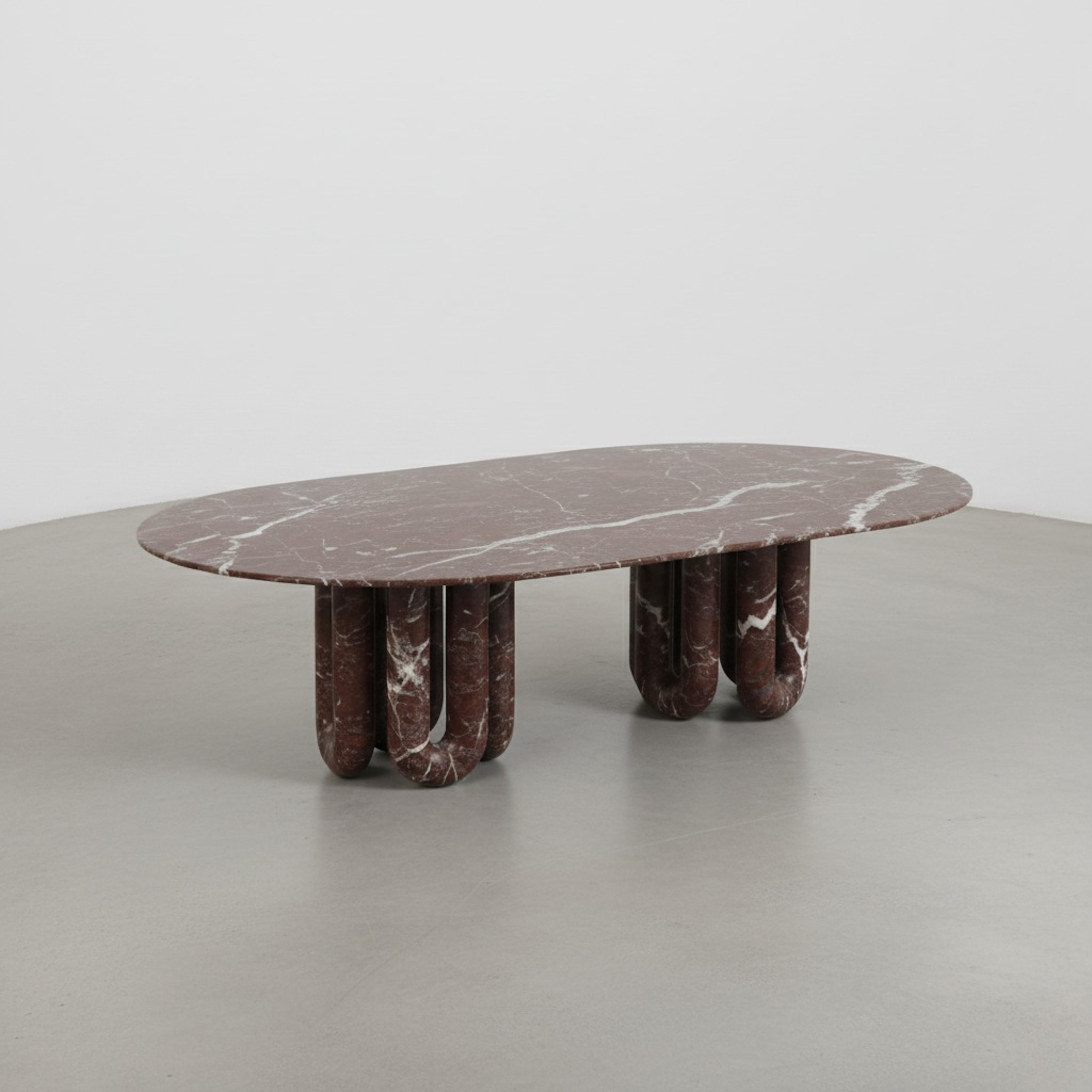 TABLE À MANGER EN MARBRE ROSSO LEVANTO

Type de marbre : Marbre Rosso Levanto 
Dimensions : 94