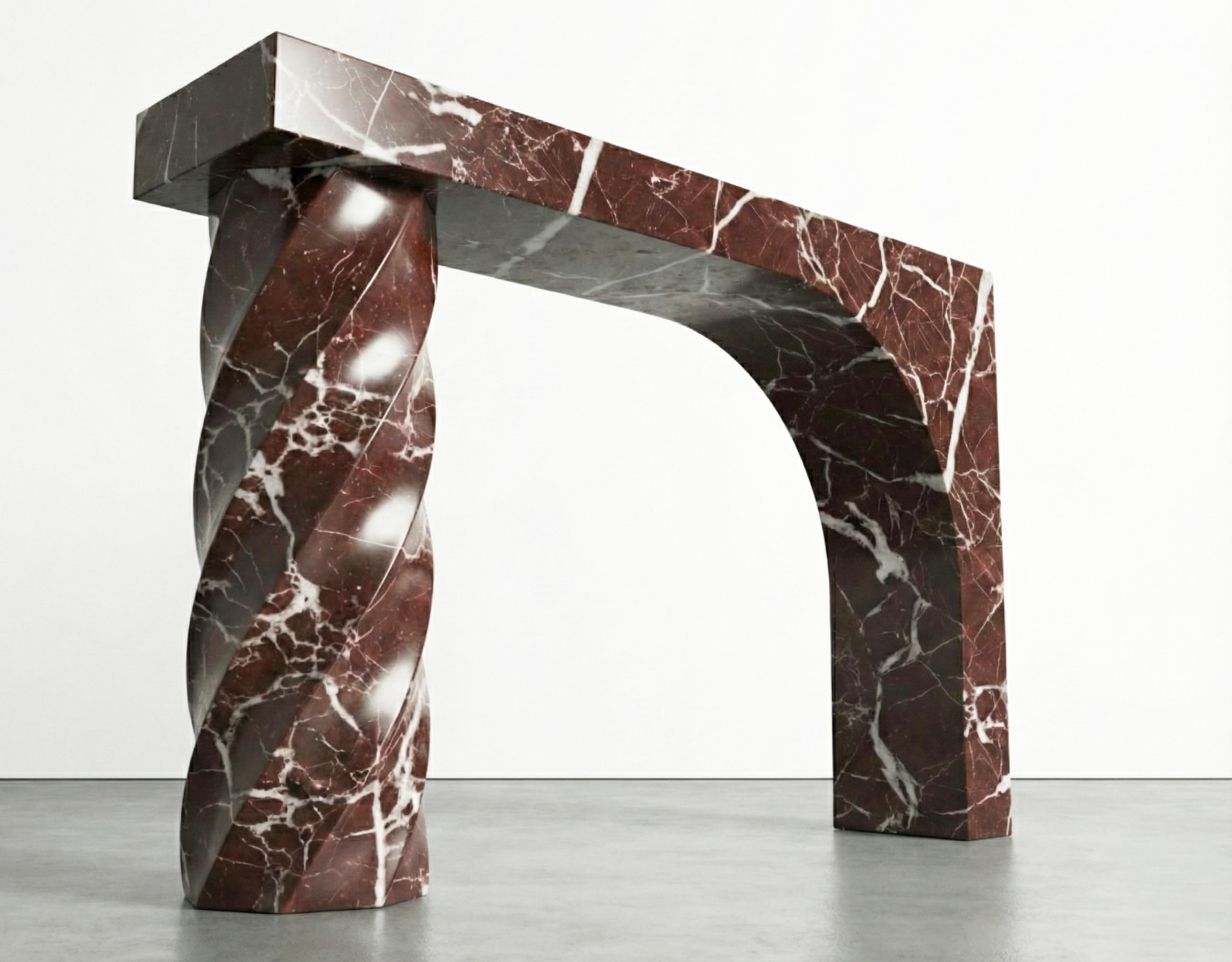 Tavolo consolle scultoreo in marmo Rosso Levanto - Tavolo da ingresso personalizzato in marmo rosso In condizioni Nuovo in vendita a İnegöl, TR