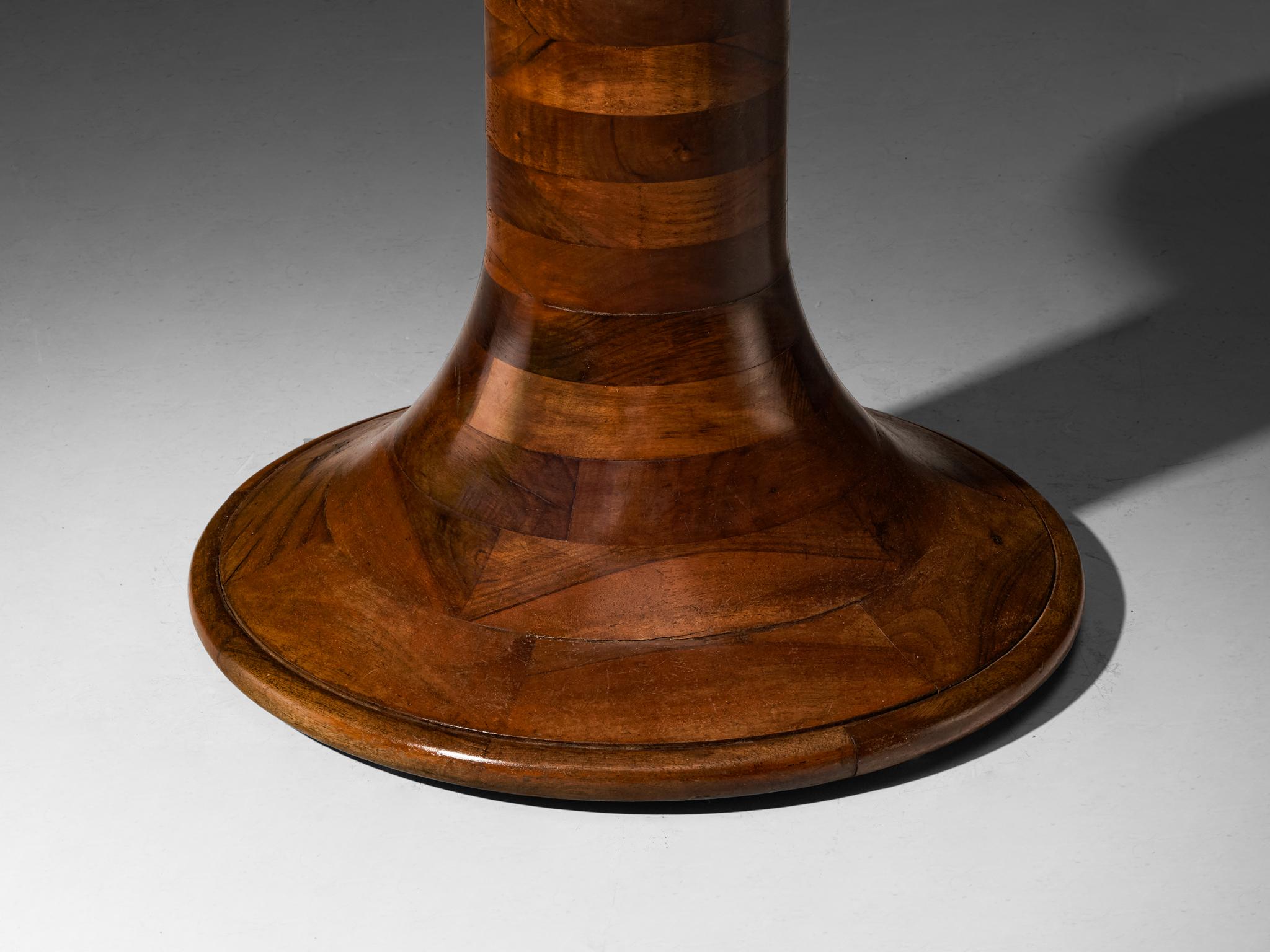 Sculptural Round Side Table in Walnut In Good Condition For Sale In Waalwijk, NL