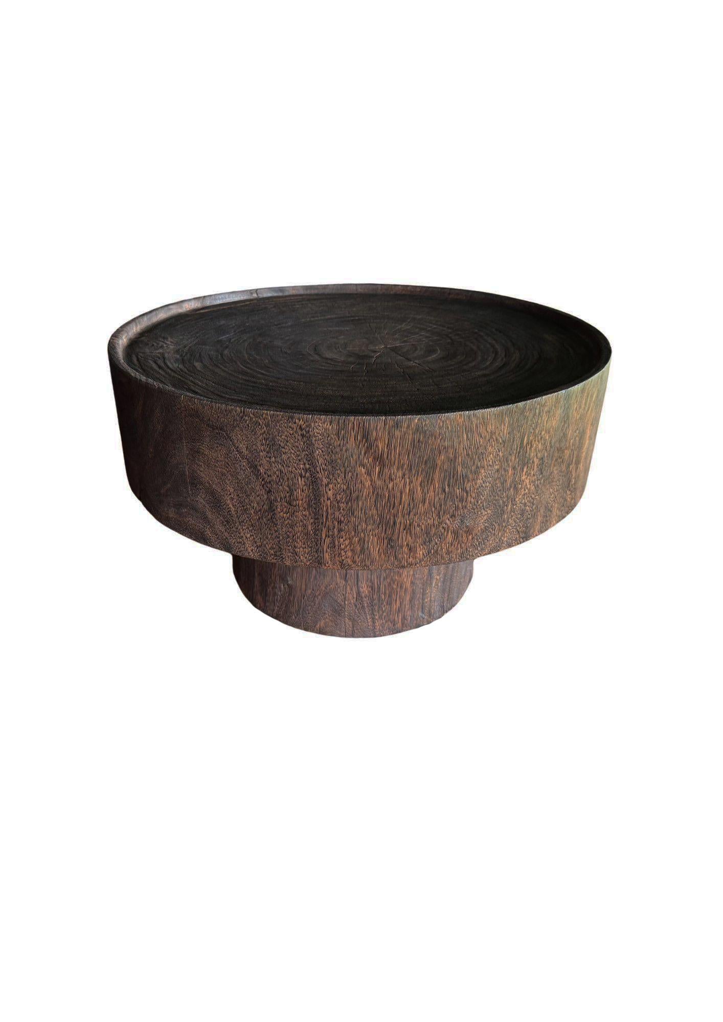 Sculptural Round Table: Solid Mango Wood, Espresso Finish, Modern Organic In Good Condition For Sale In Jimbaran, Bali