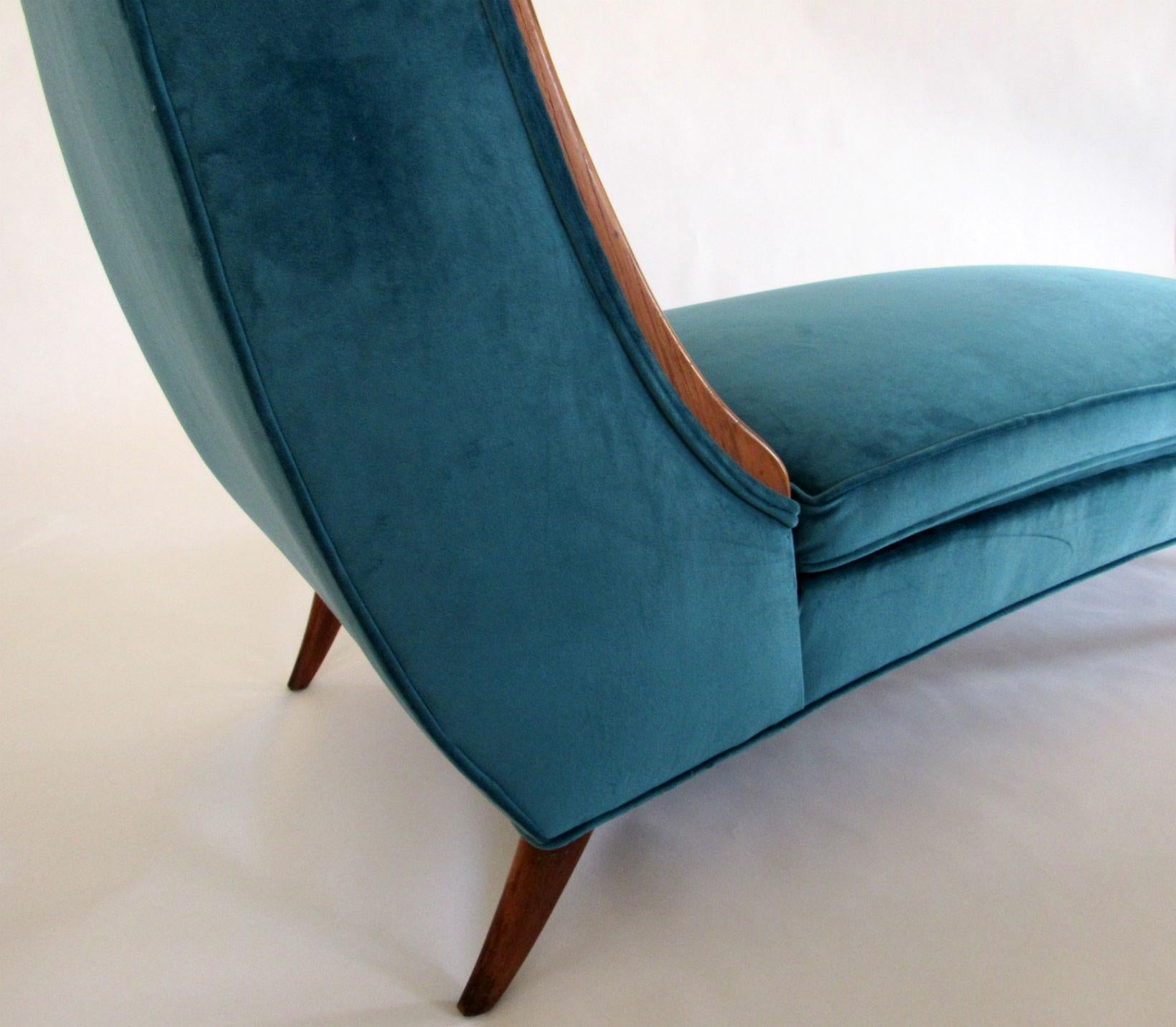 blue velvet chaise longue