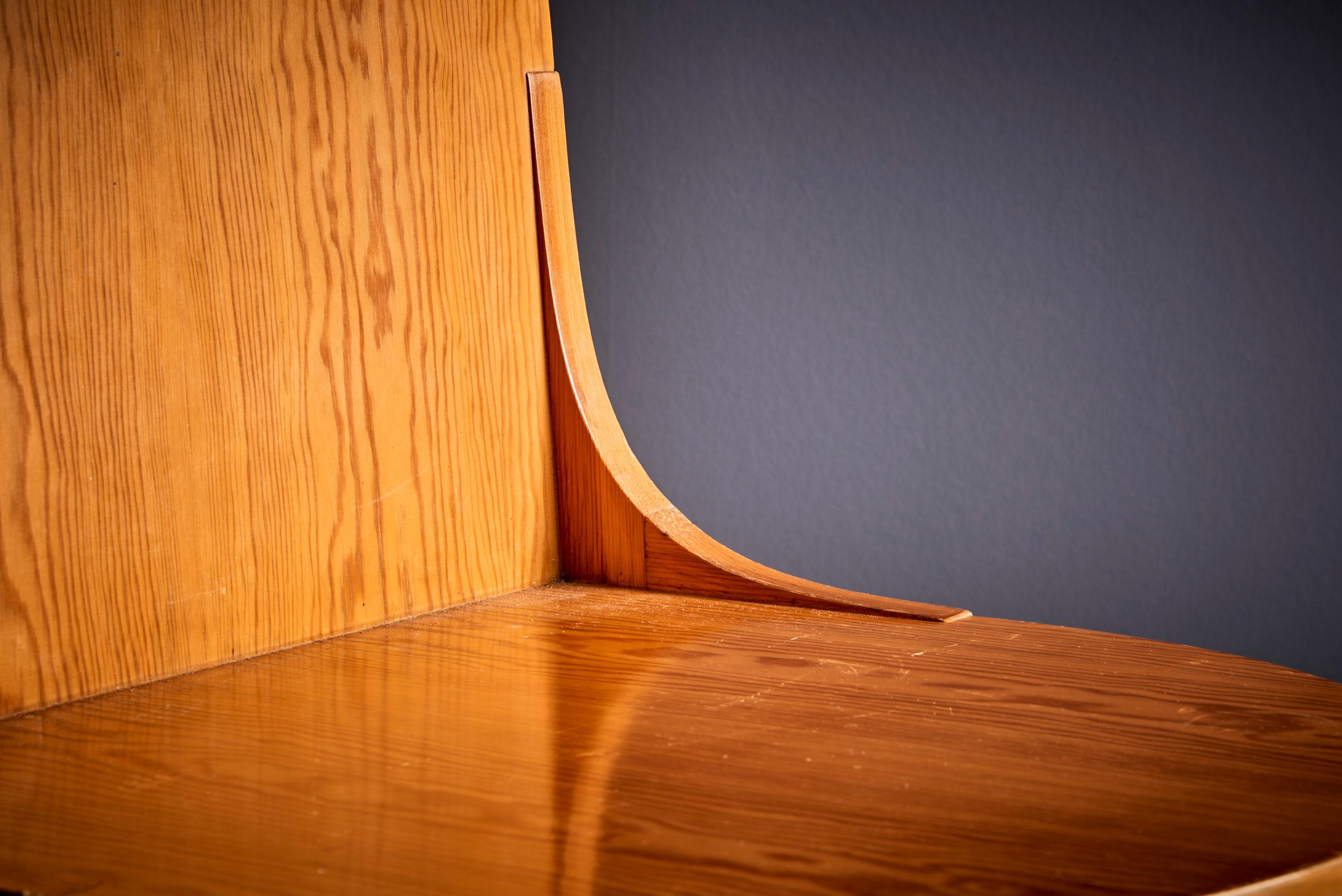 Sculptural Scandinavian Modern Chair in Wood, Denmark - 1960s.