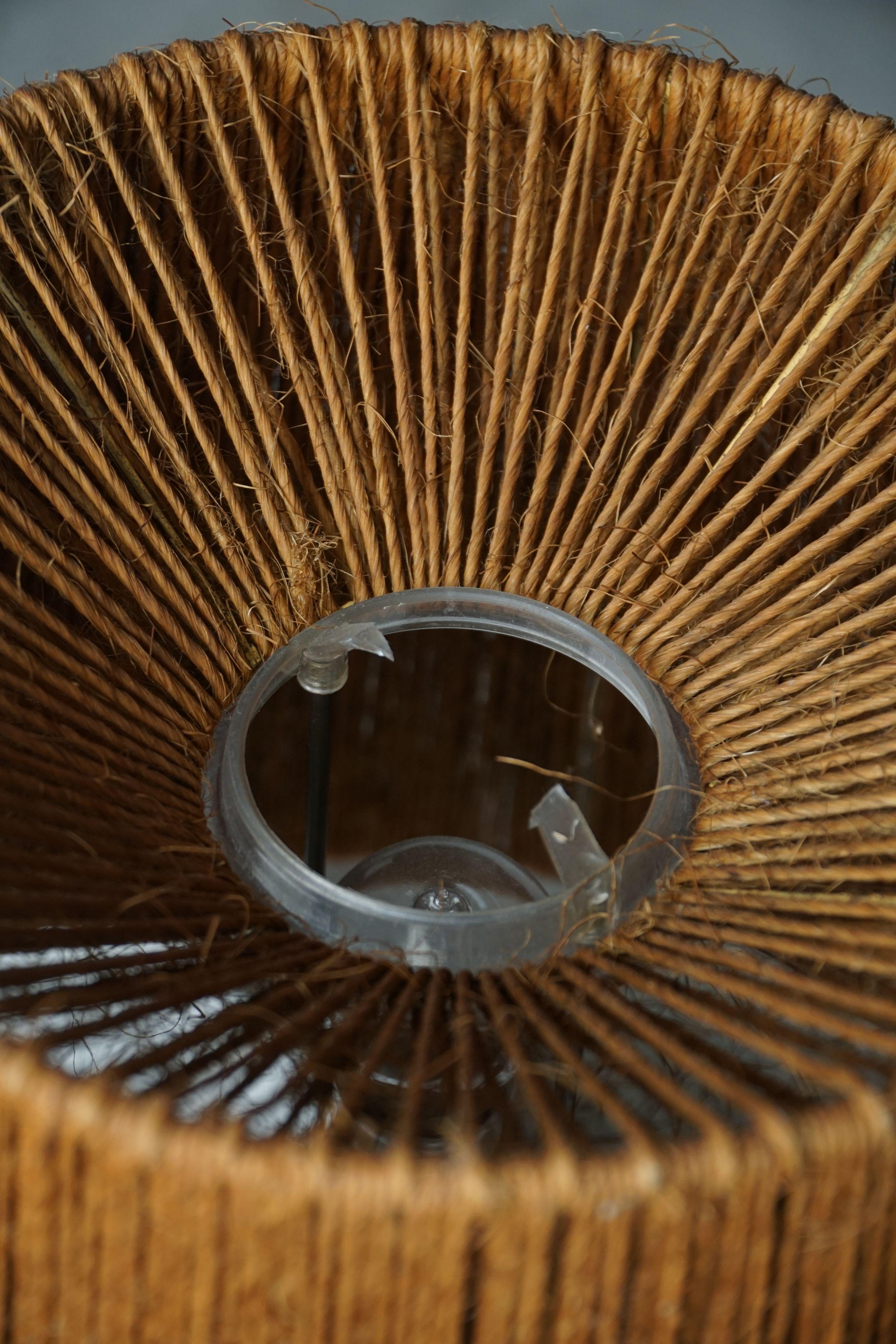 Lampada da tavolo scultorea scandinava in pino organico, stile Wabi Sabi, anni '60 in vendita 4