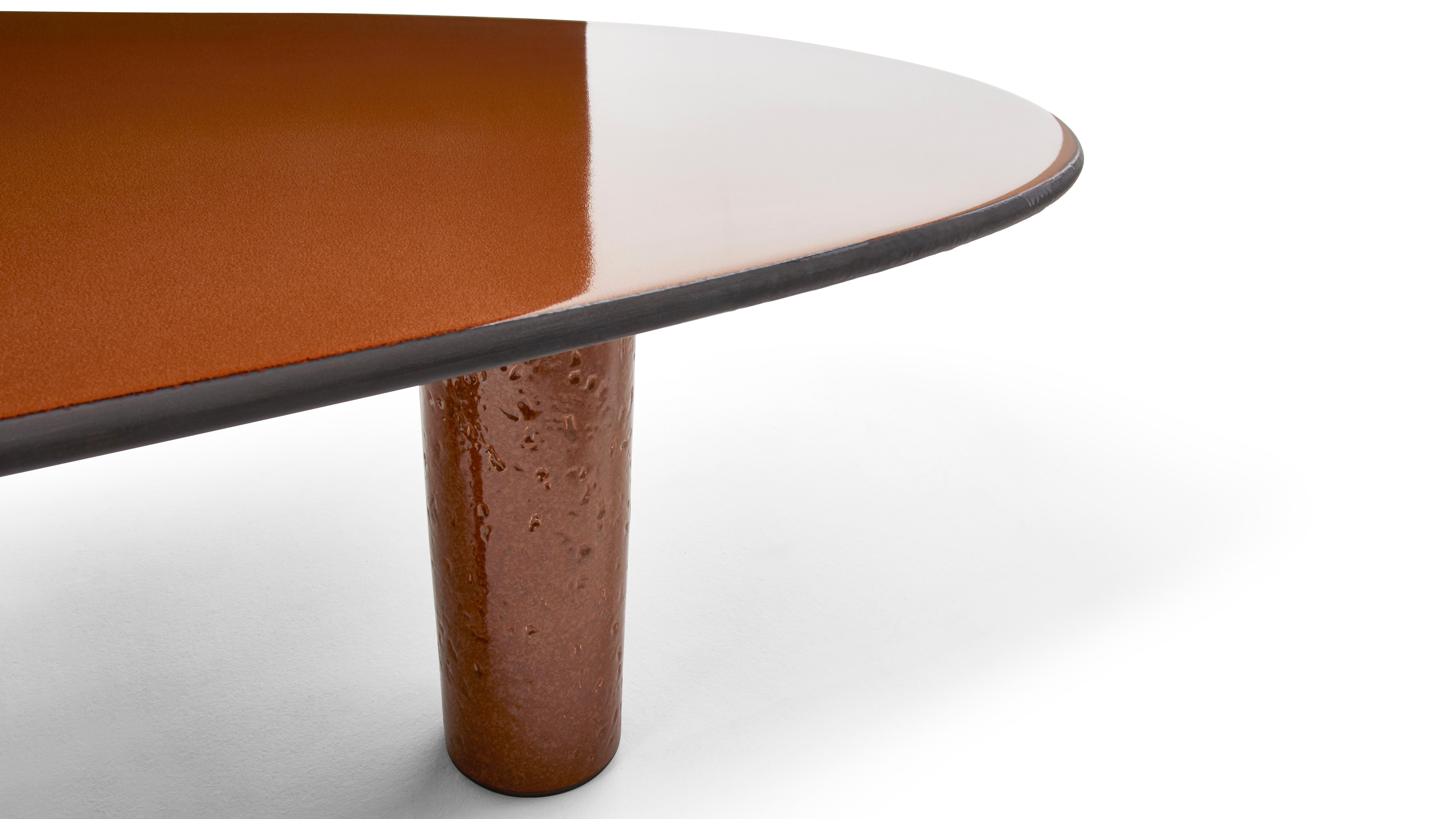 Sculptural Sengu Dining Table by Patricia Urquiola for Cassina In New Condition For Sale In Barcelona, Barcelona