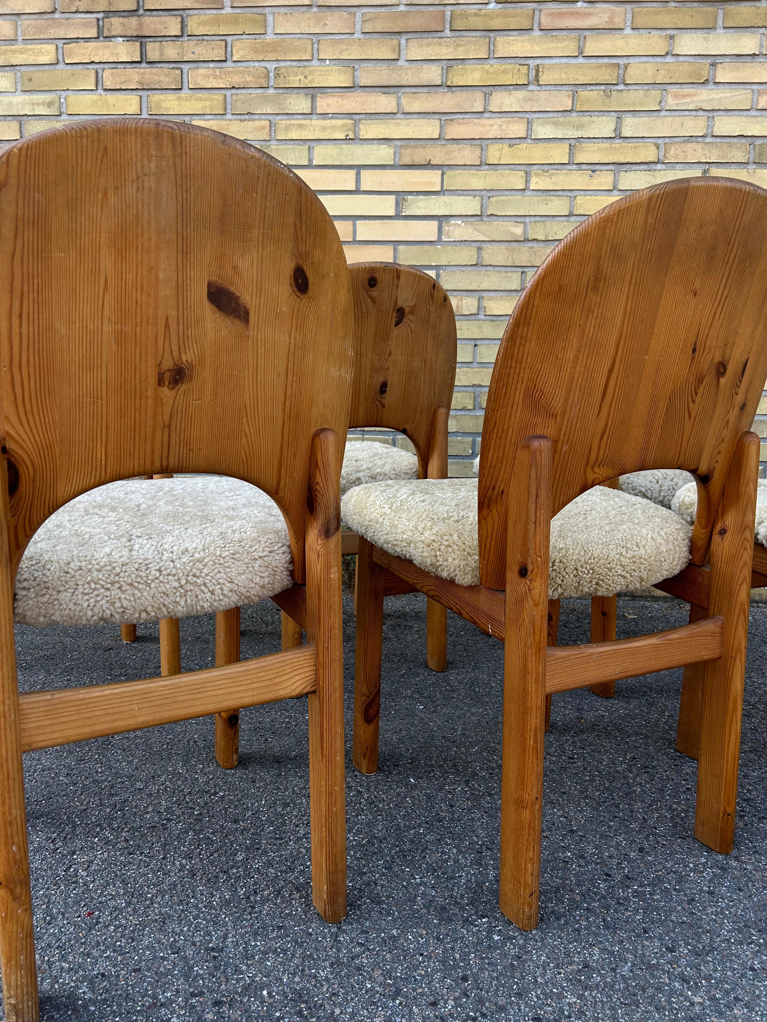 Danish Sculptural set of 6 pine dining chairs by Glostrup Møbelfabrik, Denmark 1960’s
