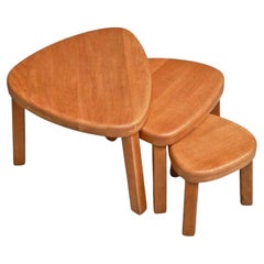 Skulpturales Set aus Schachteltischen aus massiver Eiche, 1970er Jahre