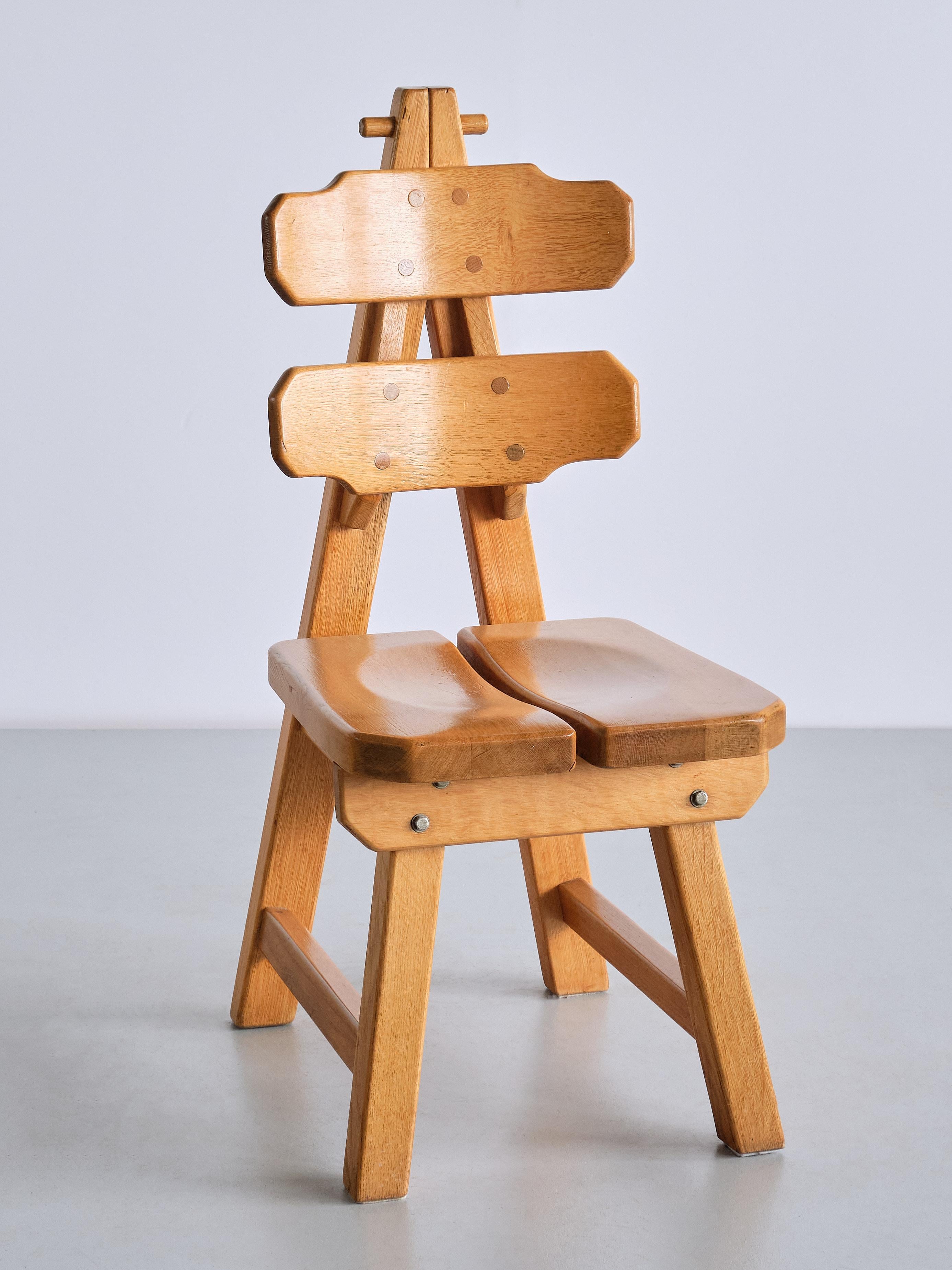 Sculptural Set of Six Brutalist Dining Chairs in Solid Oak, France, 1960s For Sale 2