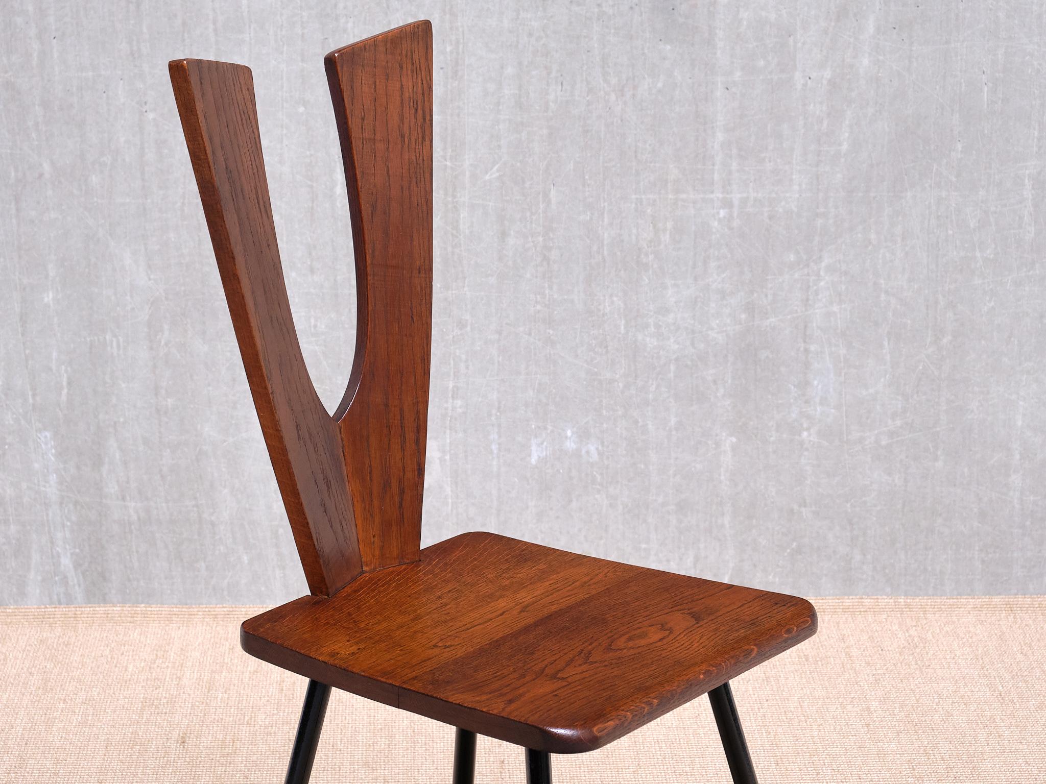 Sculptural Set of Six Winged-Back Dining Chairs in Solid Oak, France, 1950s For Sale 10