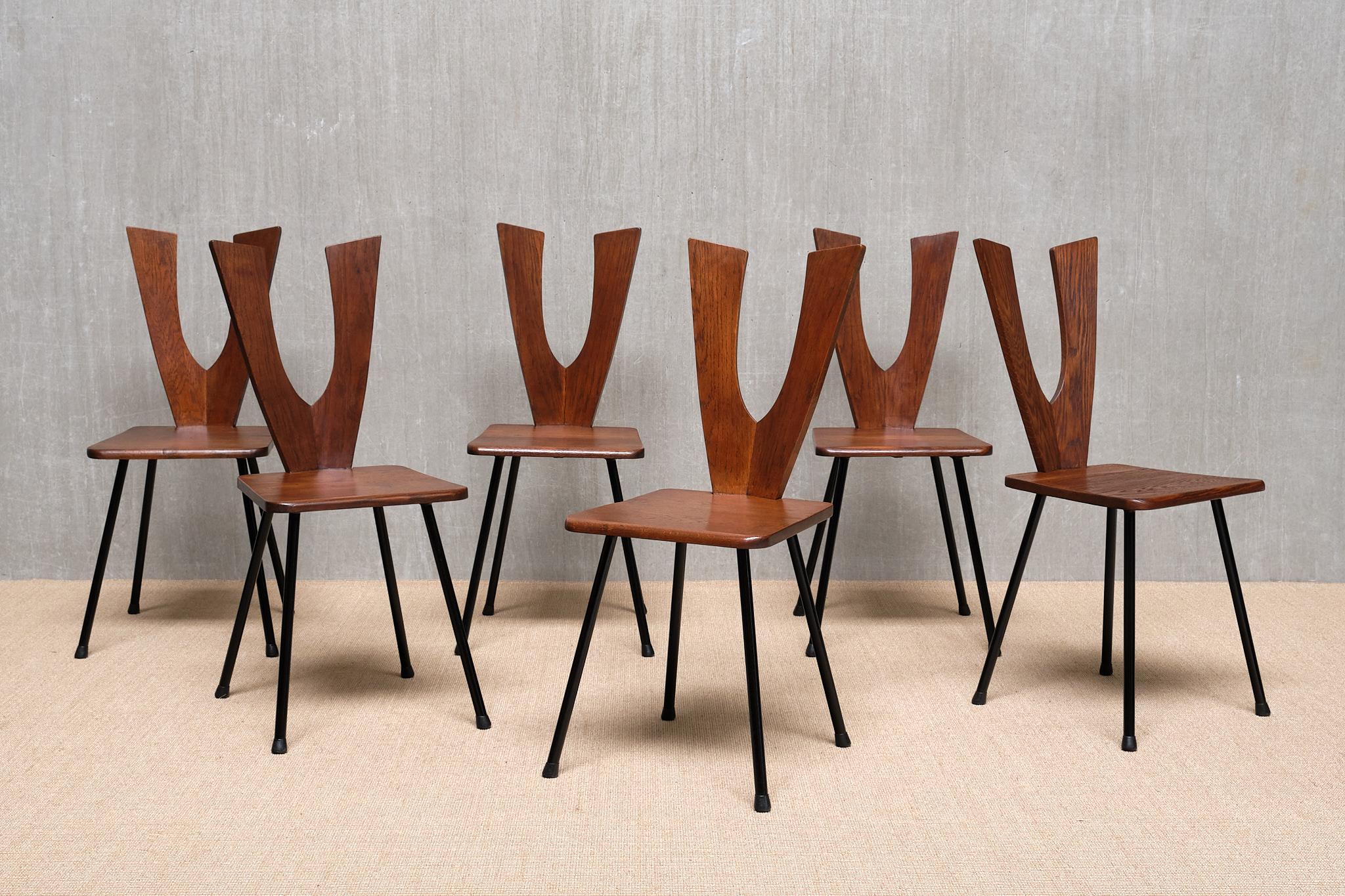 Brutalist Sculptural Set of Six Winged-Back Dining Chairs in Solid Oak, France, 1950s For Sale