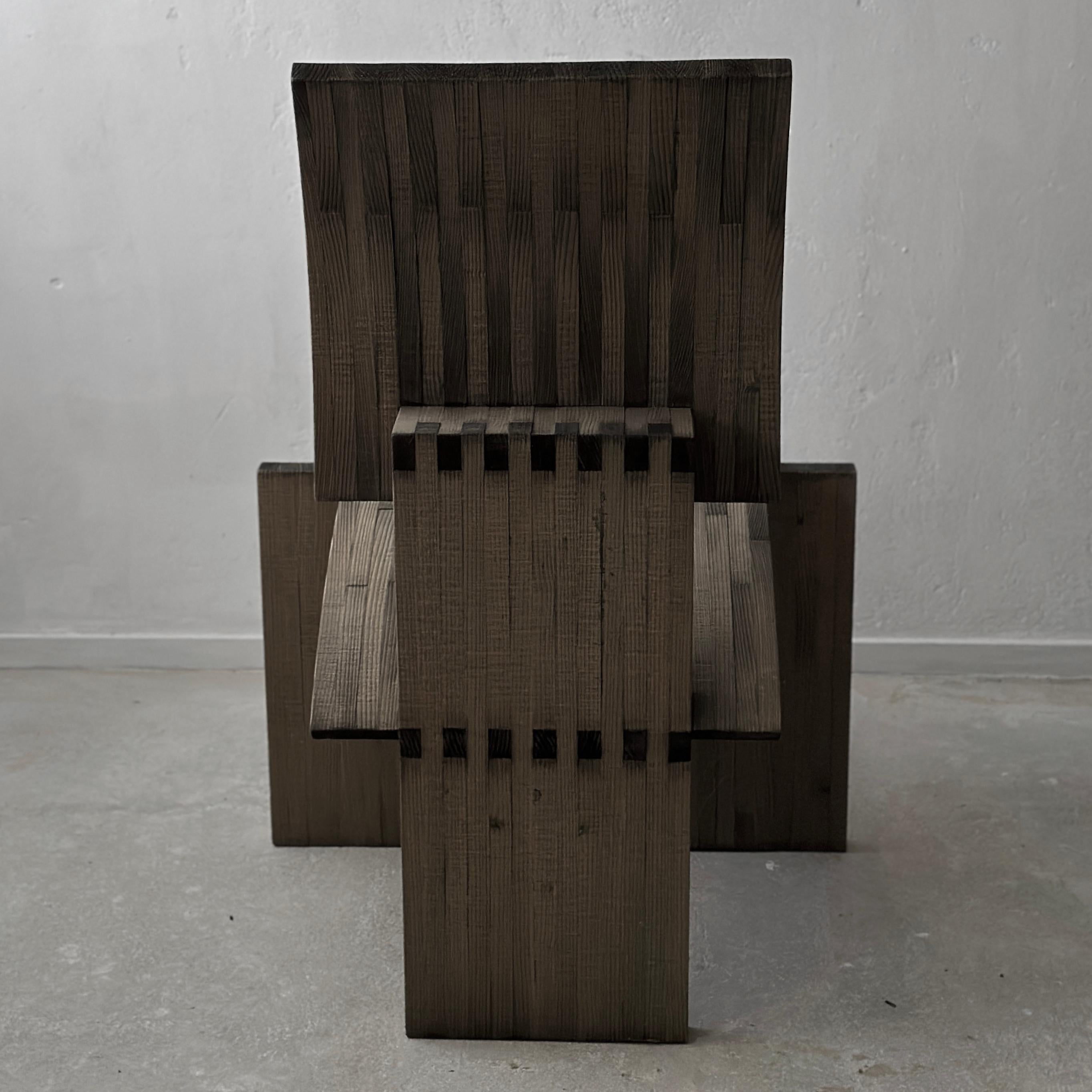Bois Chaise d'appoint sculpturale de Jochen Kirschstein en vente